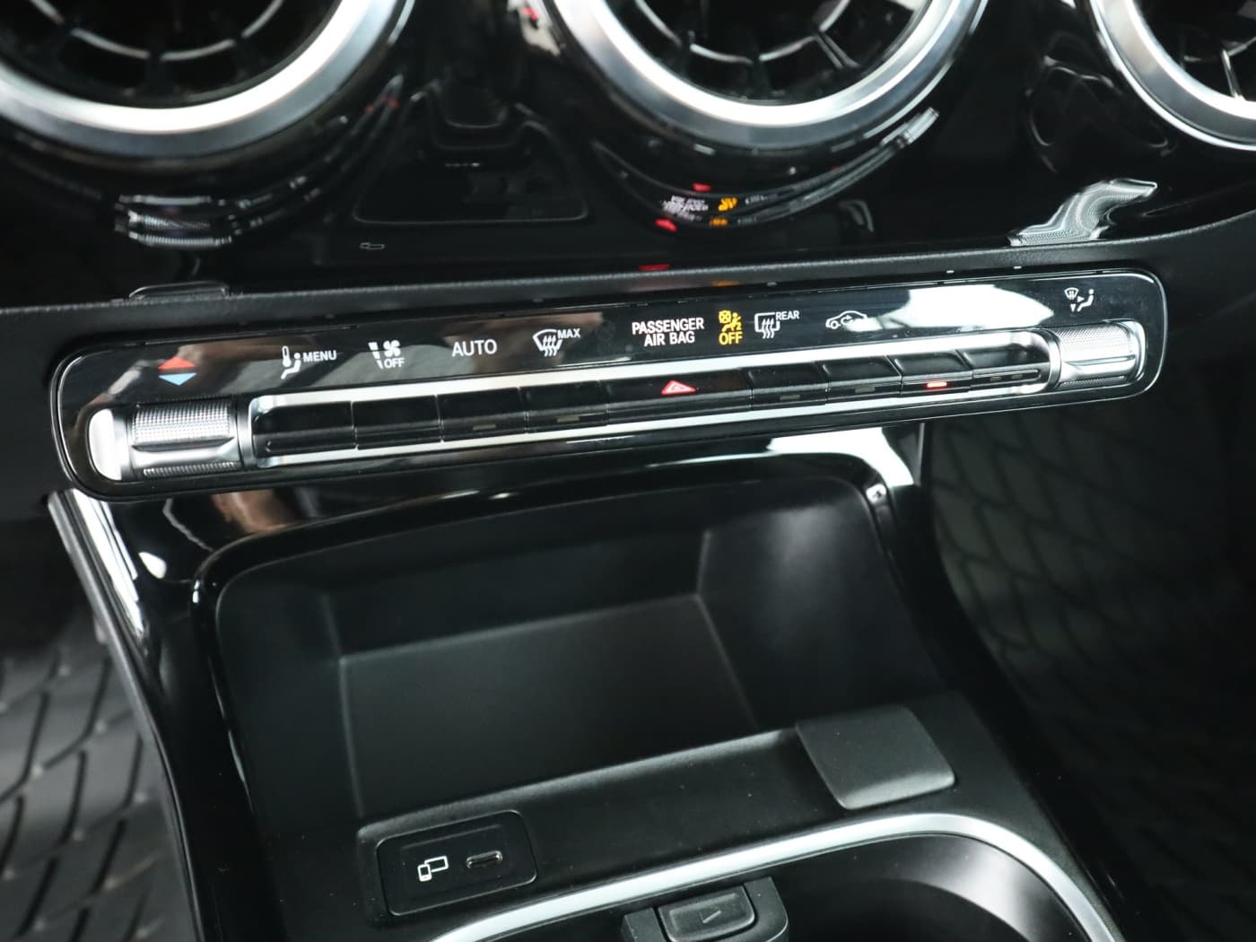 Mercedes-Benz CLA 250 e SB Bild 14
