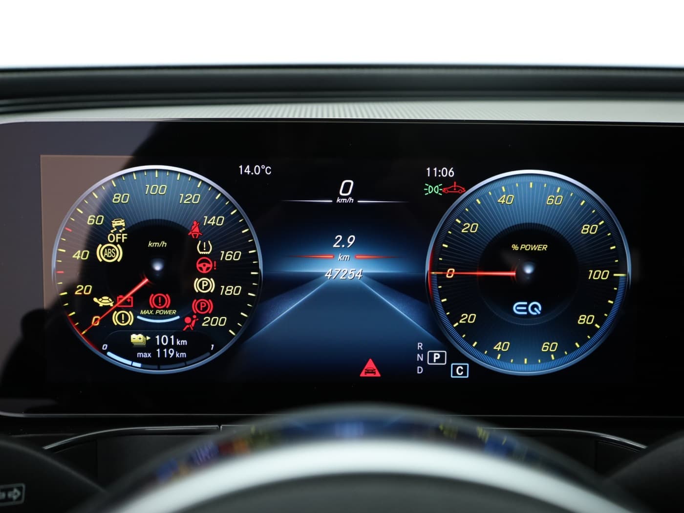 Mercedes-Benz EQC 400 4M Bild 12