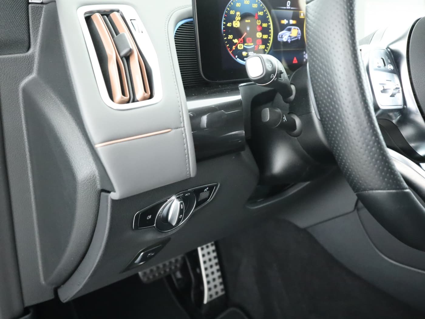 Mercedes-Benz EQC 400 4M Bild 25