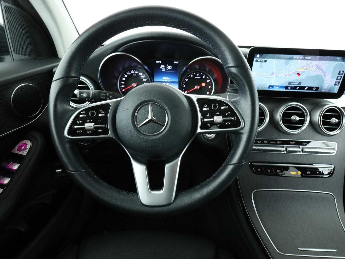 Mercedes-Benz GLC 300 e 4M Bild 11