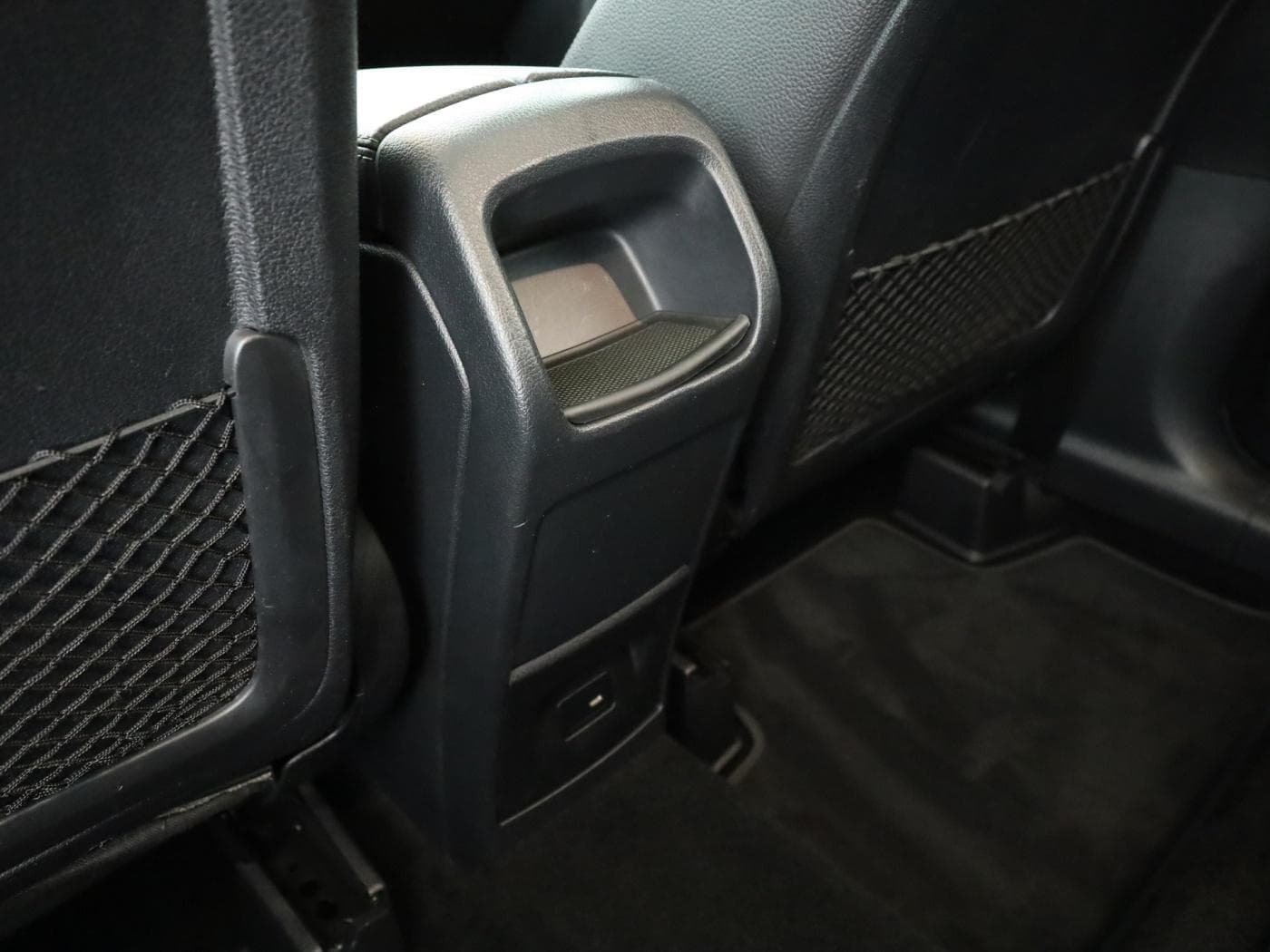 Mercedes-Benz GLB 250 4M Bild 24