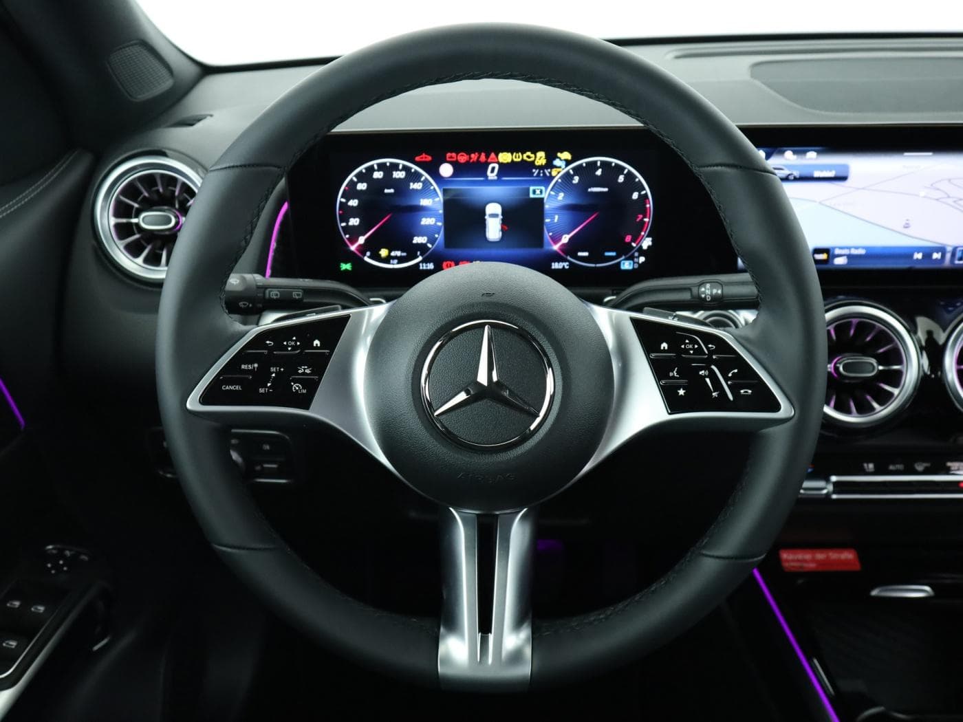 Mercedes-Benz GLB 180 Bild 11