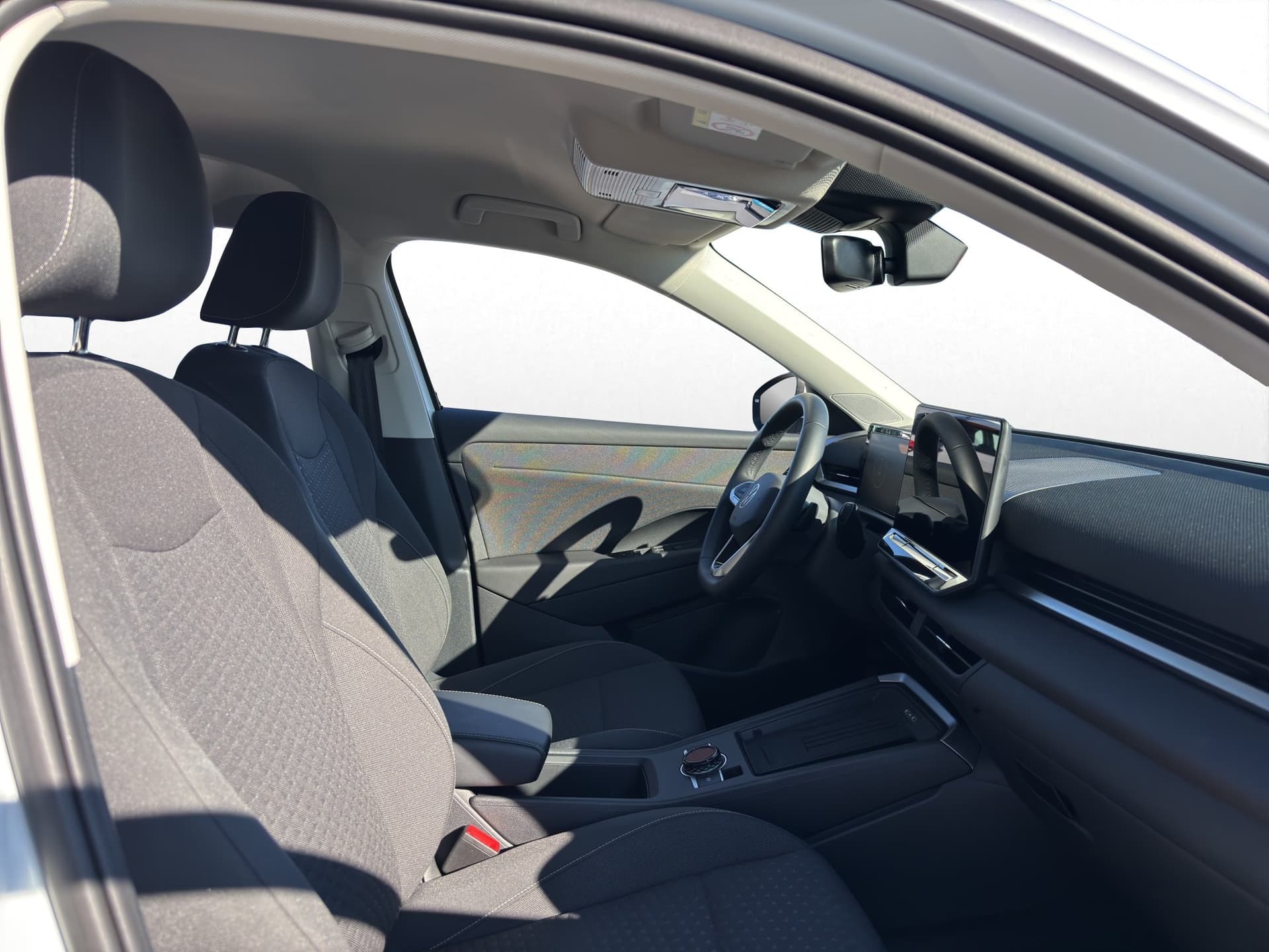 Volkswagen T-Roc Life 1.5 eTSI 115 PS DSG NAVI ACC KAMERA Bild 13