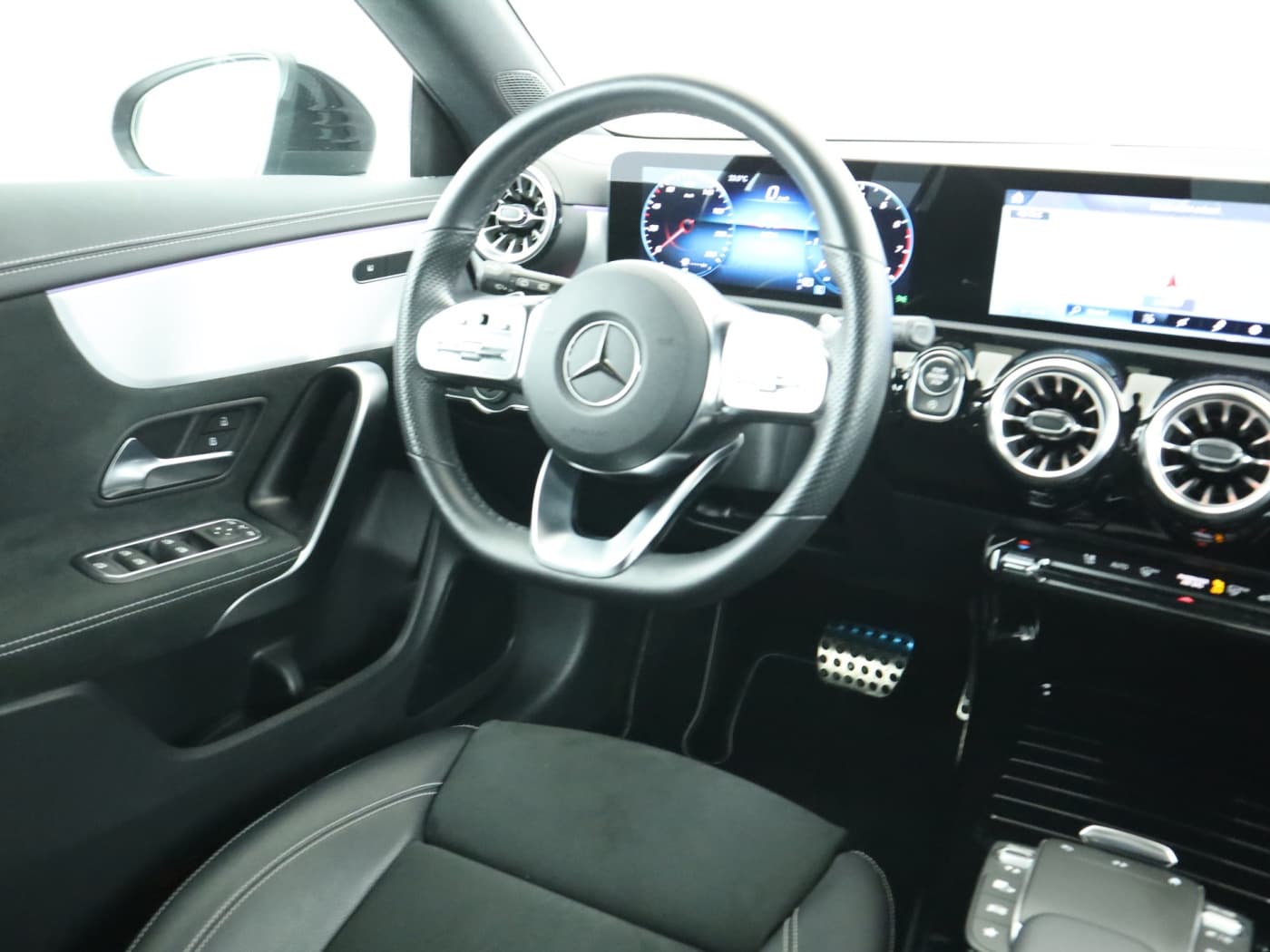 Mercedes-Benz CLA 200 SB Bild 10
