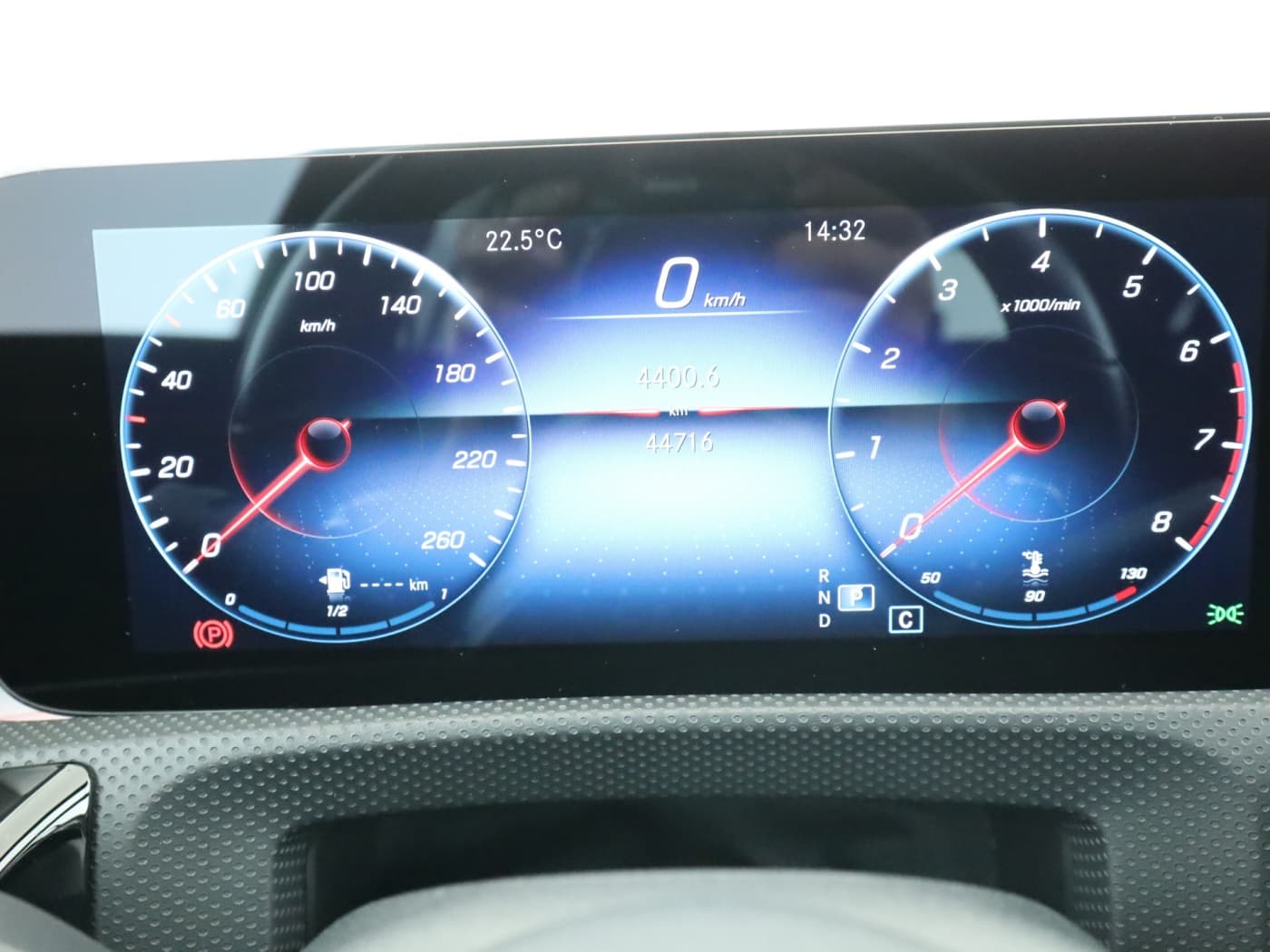 Mercedes-Benz CLA 200 SB Bild 12