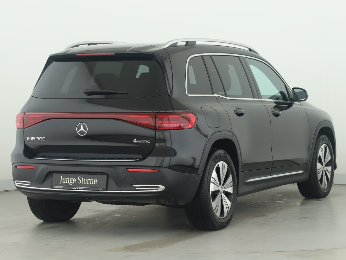 Mercedes-Benz EQB 300 4M Bild 2