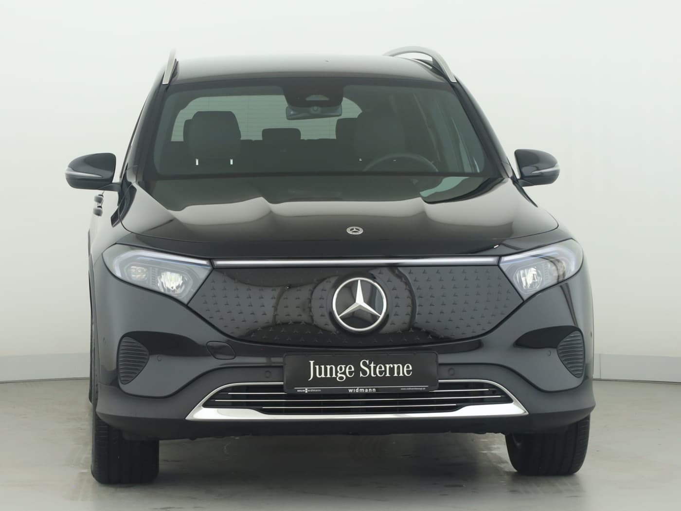 Mercedes-Benz EQB 300 4M Bild 3