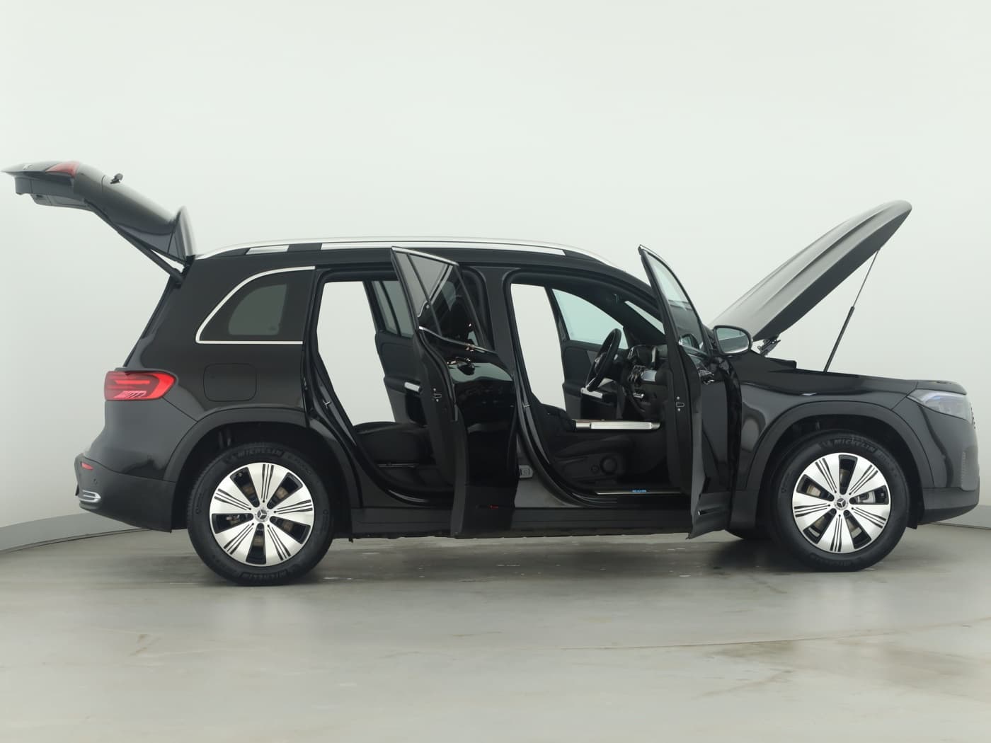 Mercedes-Benz EQB 300 4M Bild 8