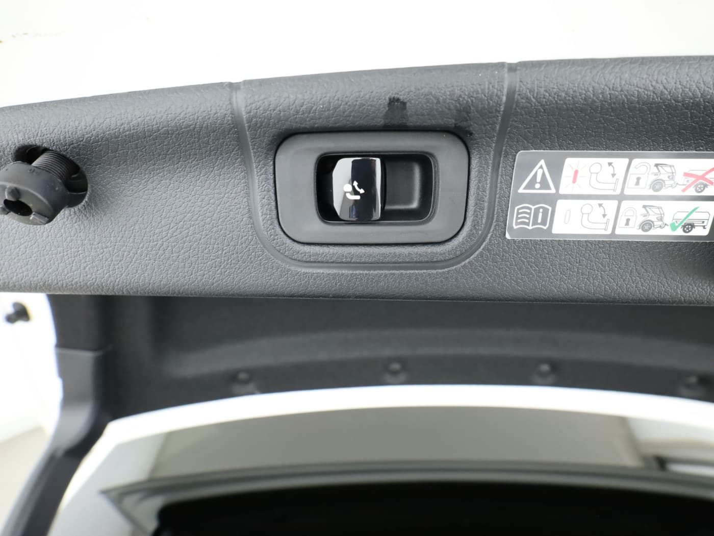 Mercedes-Benz C 180 Bild 24