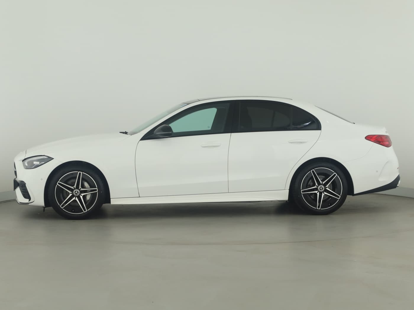 Mercedes-Benz C 180 Bild 7
