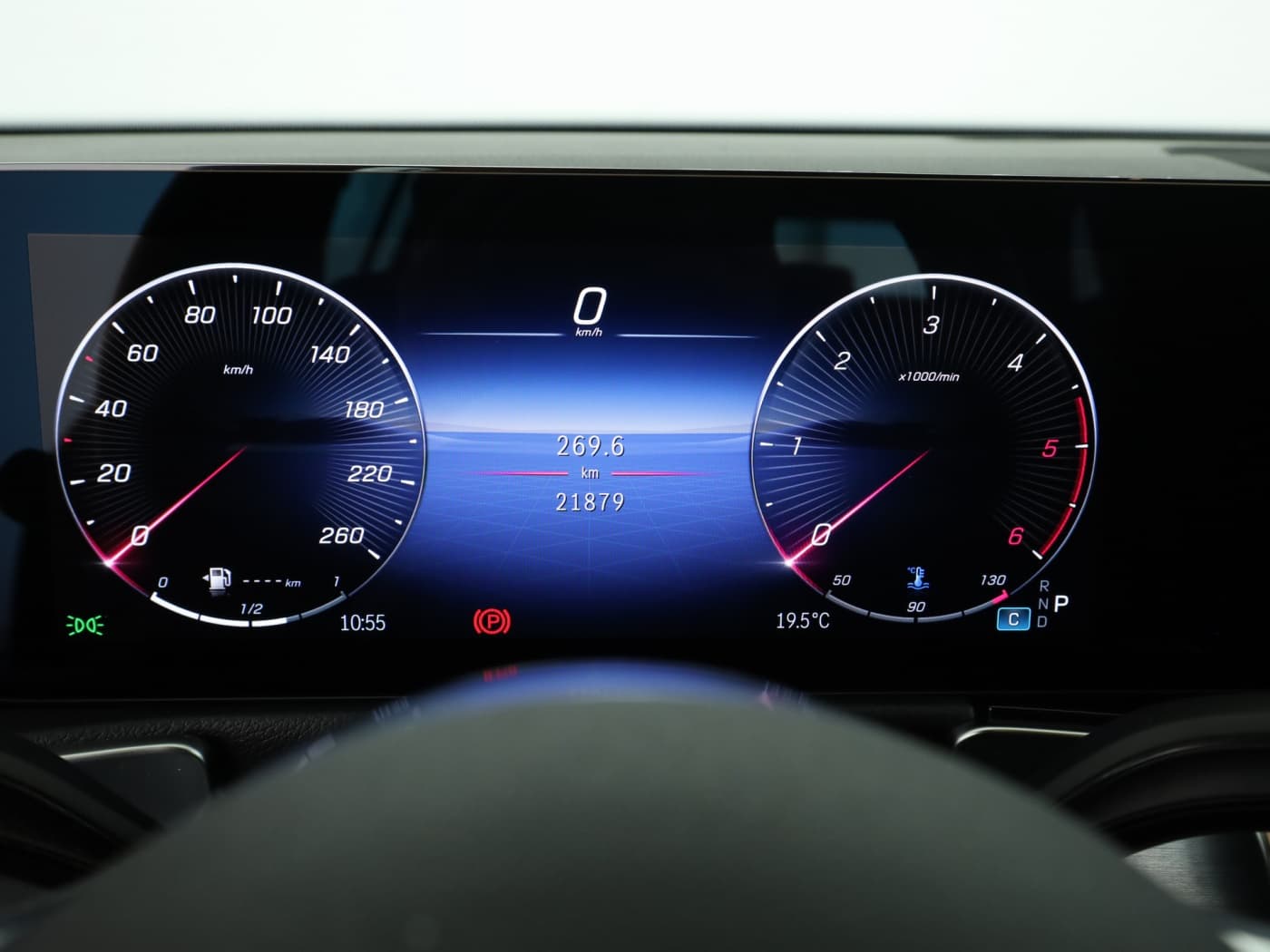 Mercedes-Benz GLB 200 d Bild 12