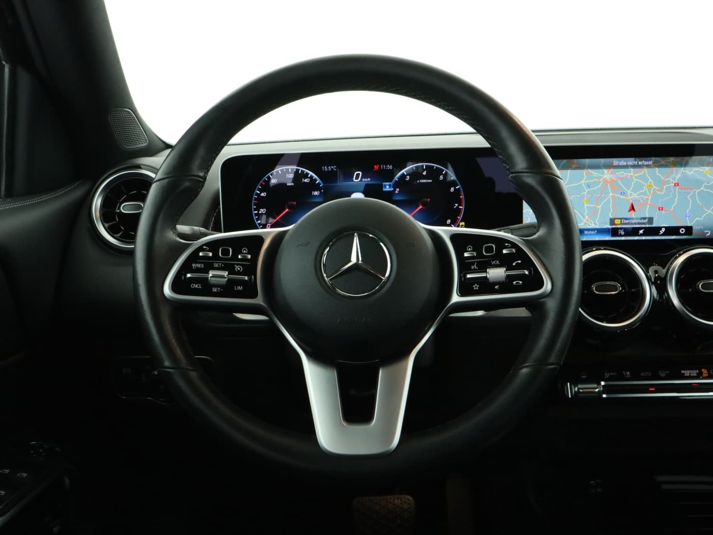Mercedes-Benz GLB 250 4M Bild 11