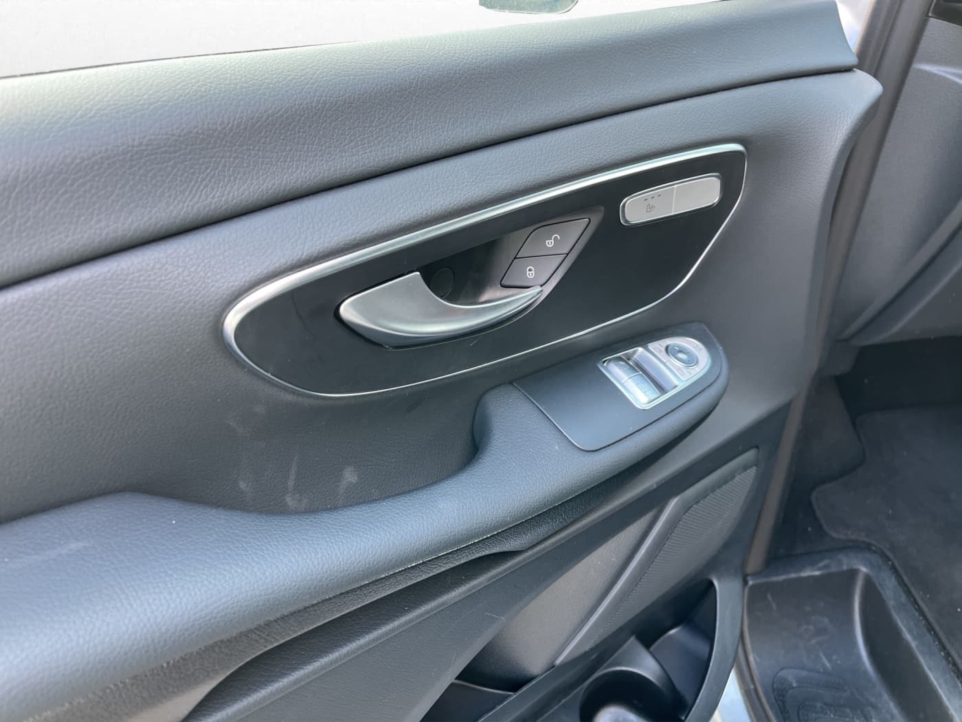 Mercedes-Benz V 220 d STYLE Bild 15