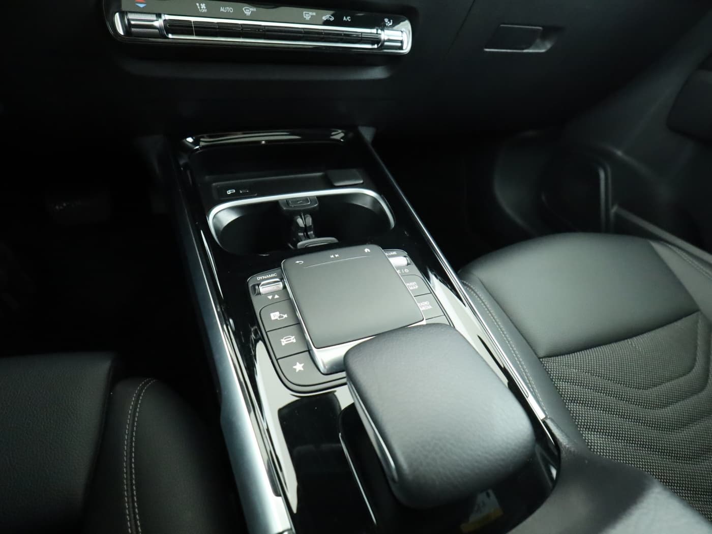 Mercedes-Benz GLB 220 d Bild 15