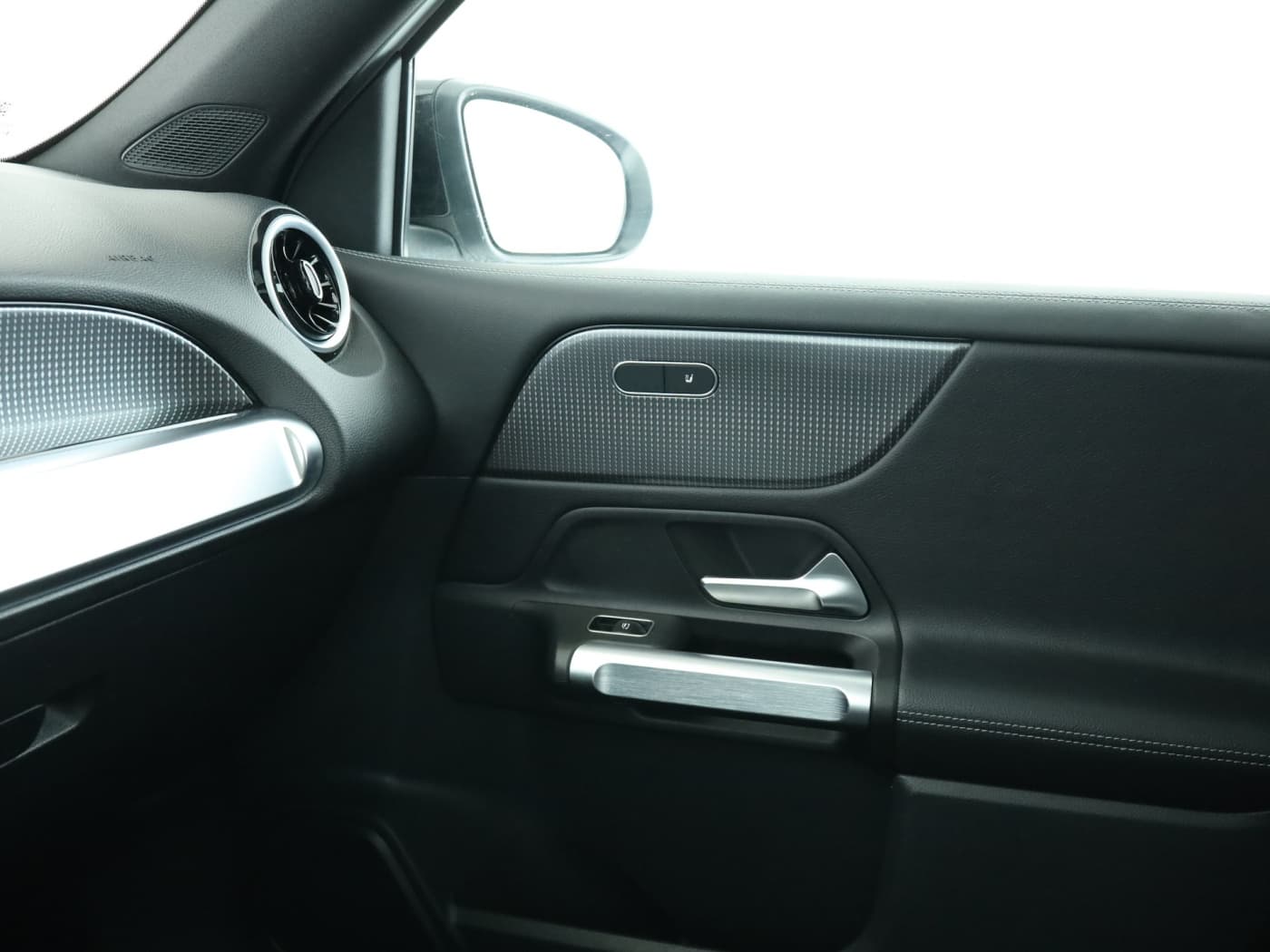 Mercedes-Benz GLB 220 d Bild 16