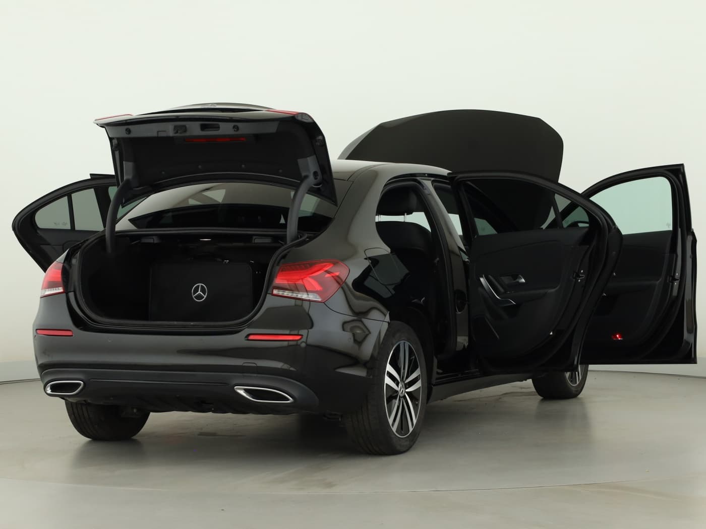 Mercedes-Benz A 250 e Lim Bild 9