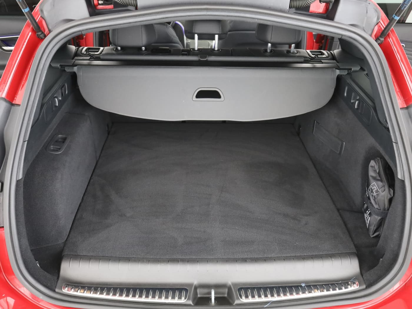 Mercedes-Benz C 300 e T Bild 22