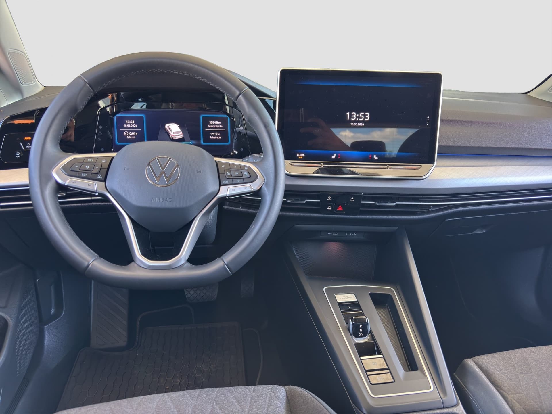 Volkswagen Golf Life 1.5 eTSI 150 PS DSG NABI ACC KAMERA Bild 9