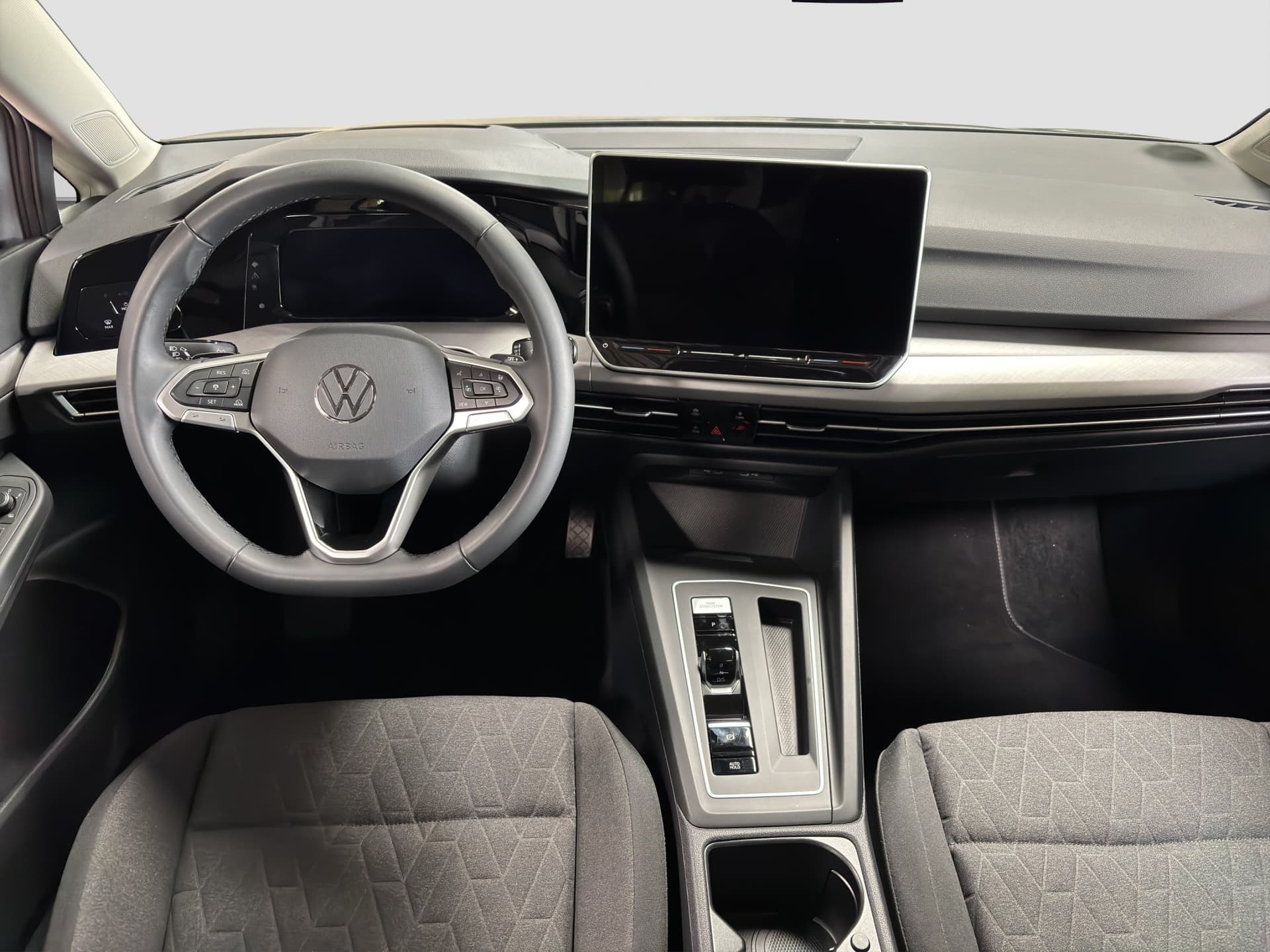 Volkswagen Golf Life 1.5 TSI 115 PS DSG Kamera ACC Navi Bild 9