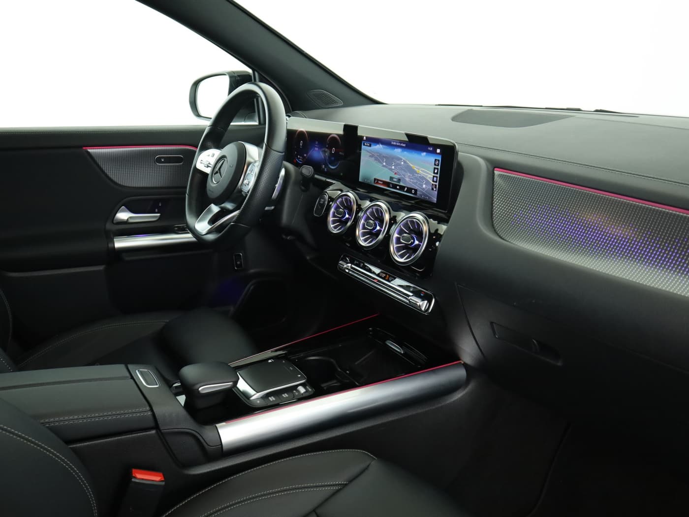 Mercedes-Benz EQA 350 4M Bild 17