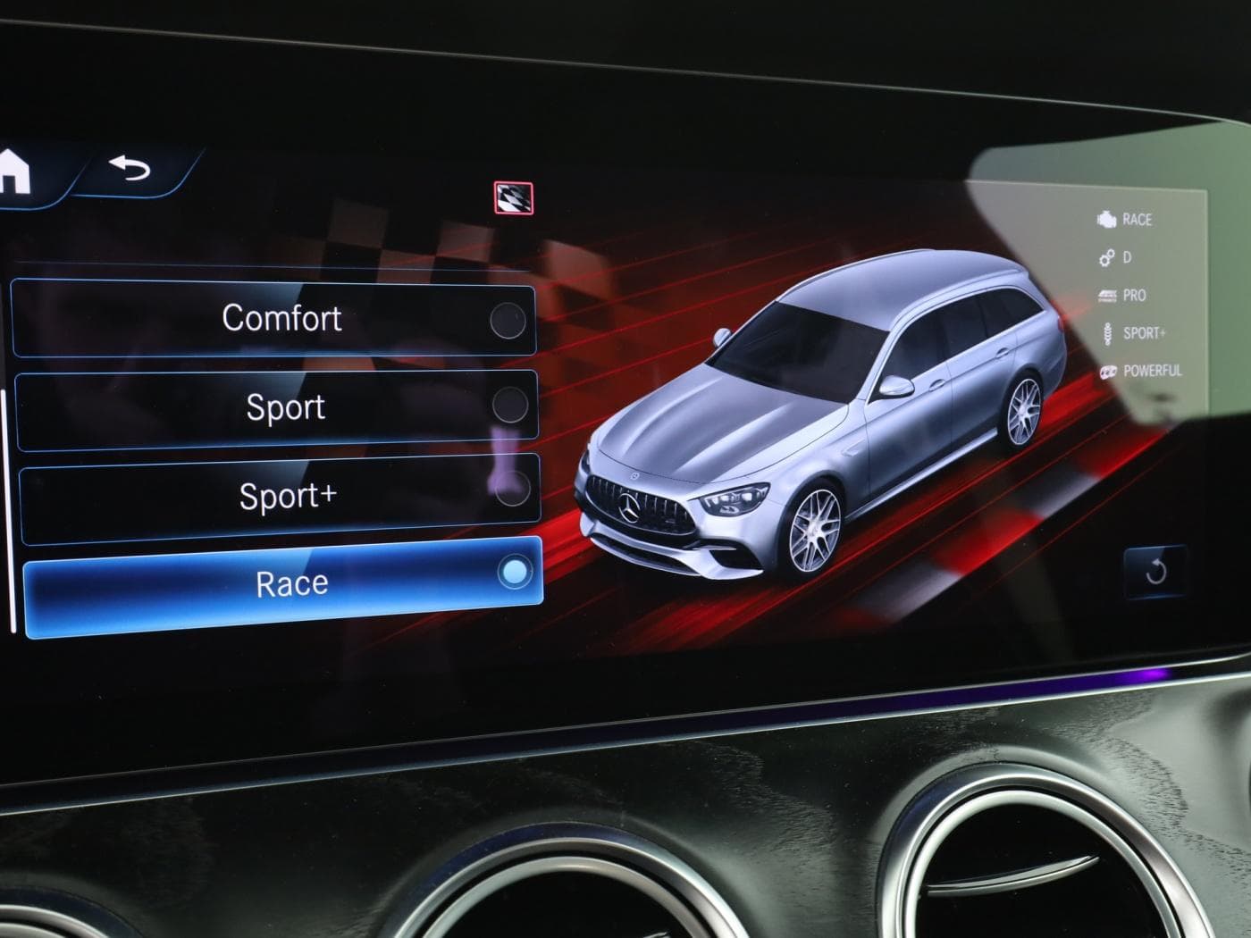 Mercedes-Benz E 63 AMG S 4M+ T Bild 24