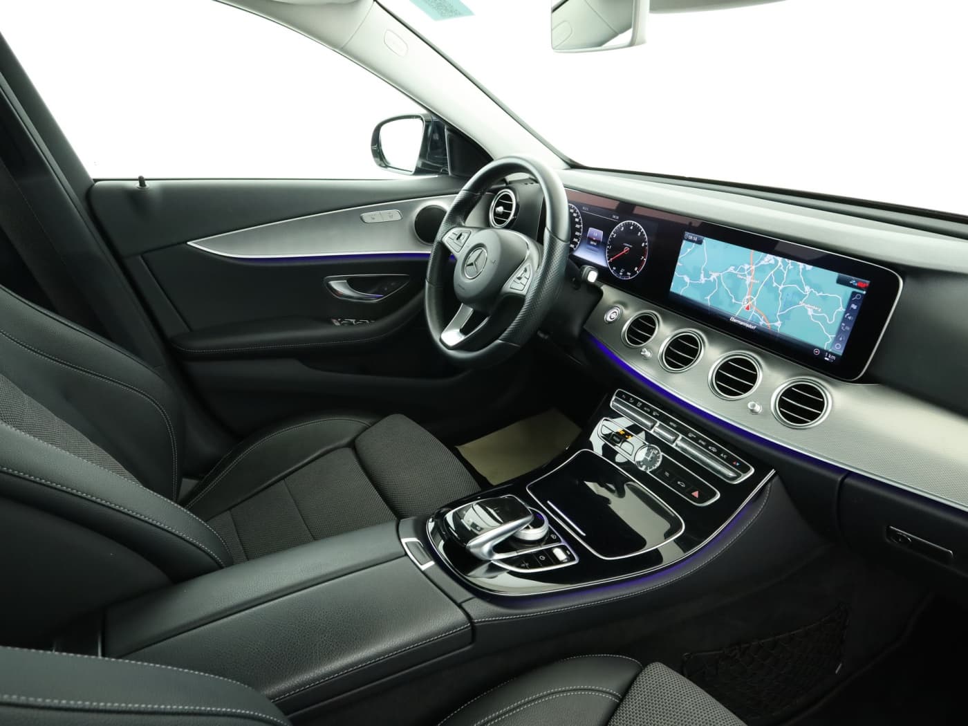 Mercedes-Benz E 200 Bild 17