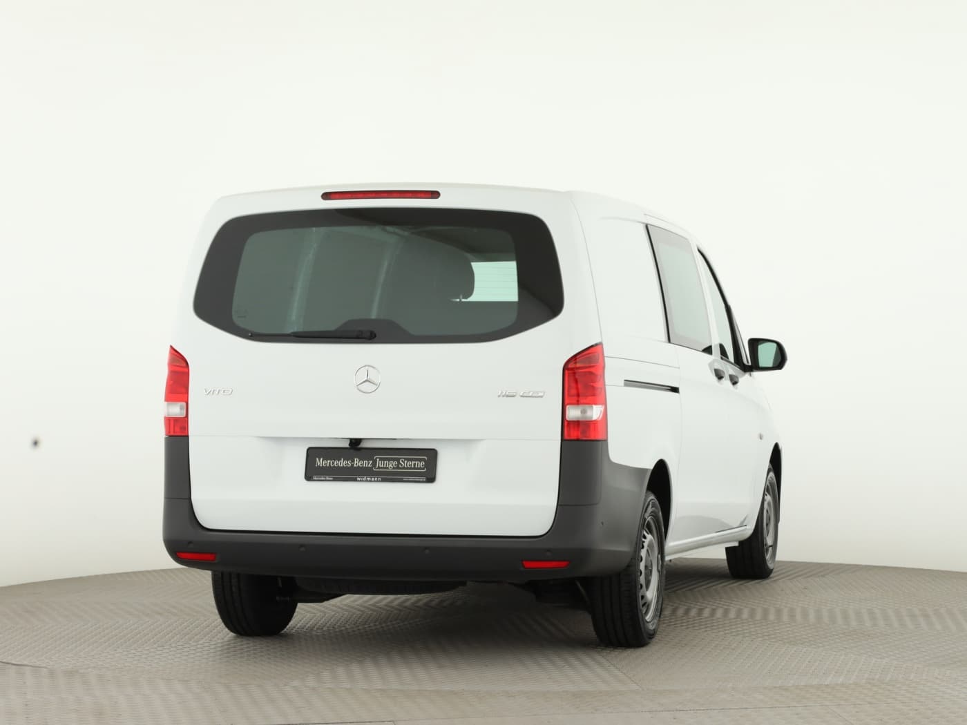 Mercedes-Benz Vito 116 CDI Kasten lang Bild 2