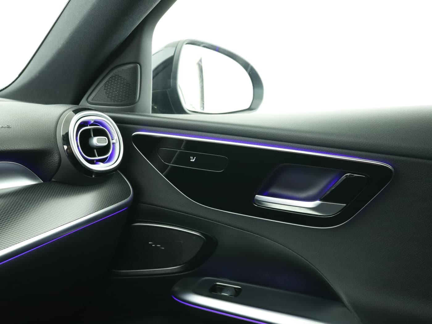 Mercedes-Benz C 300 e Bild 16