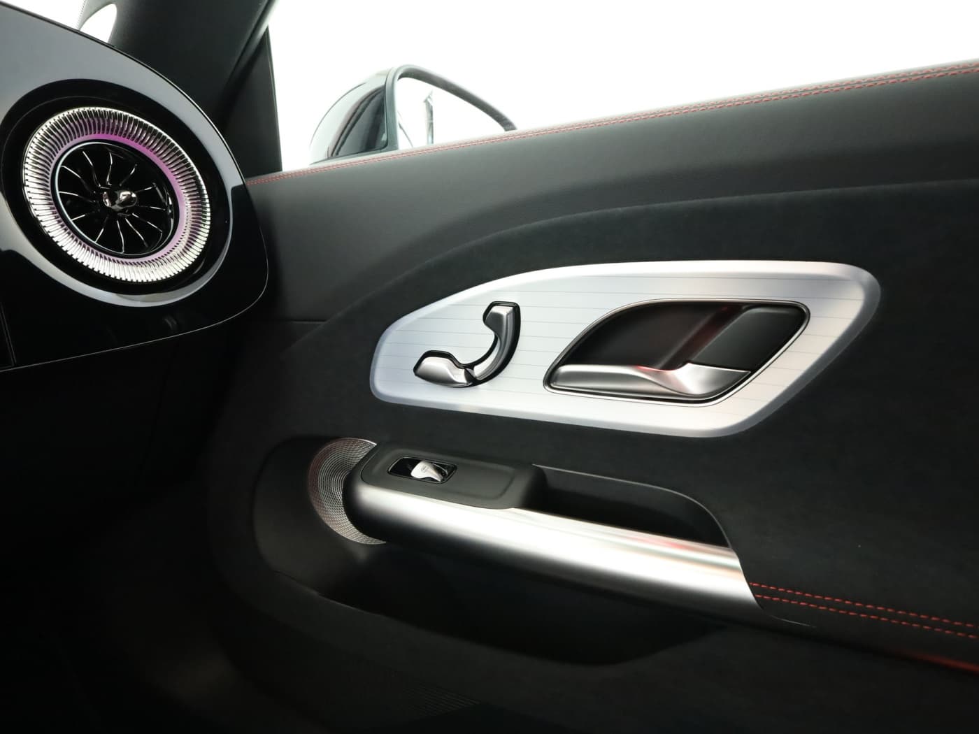 Mercedes-Benz CLA 350 4MATIC SB mit EQ Bild 16