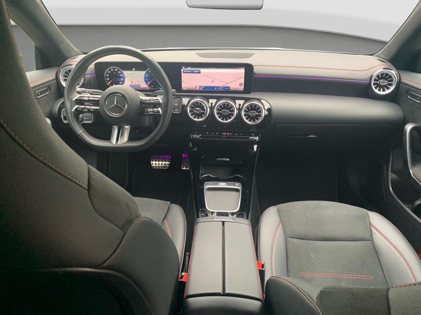 Mercedes-Benz CLA 200 SB Bild 7