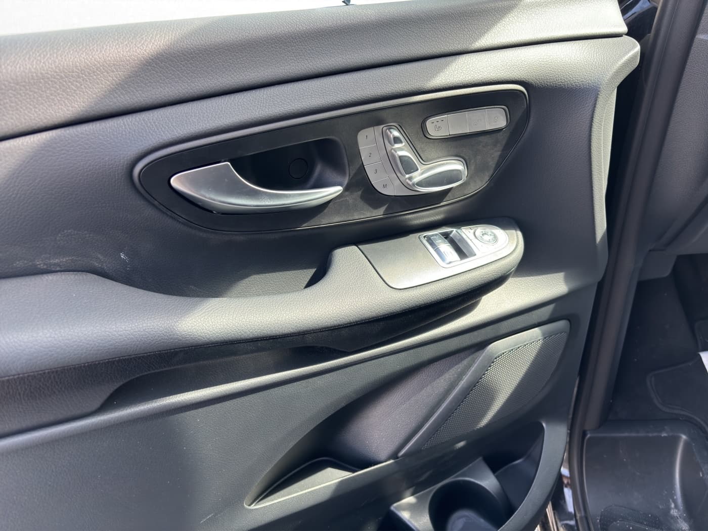 Mercedes-Benz EQV 300 Lang Bild 17