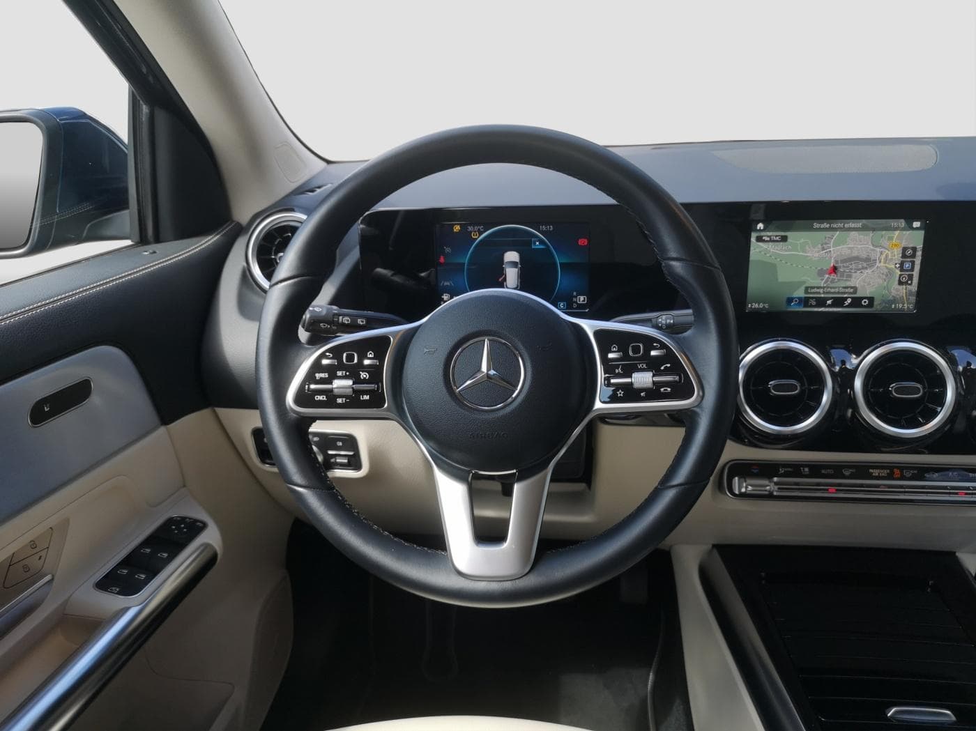 Mercedes-Benz GLA 200 Bild 10