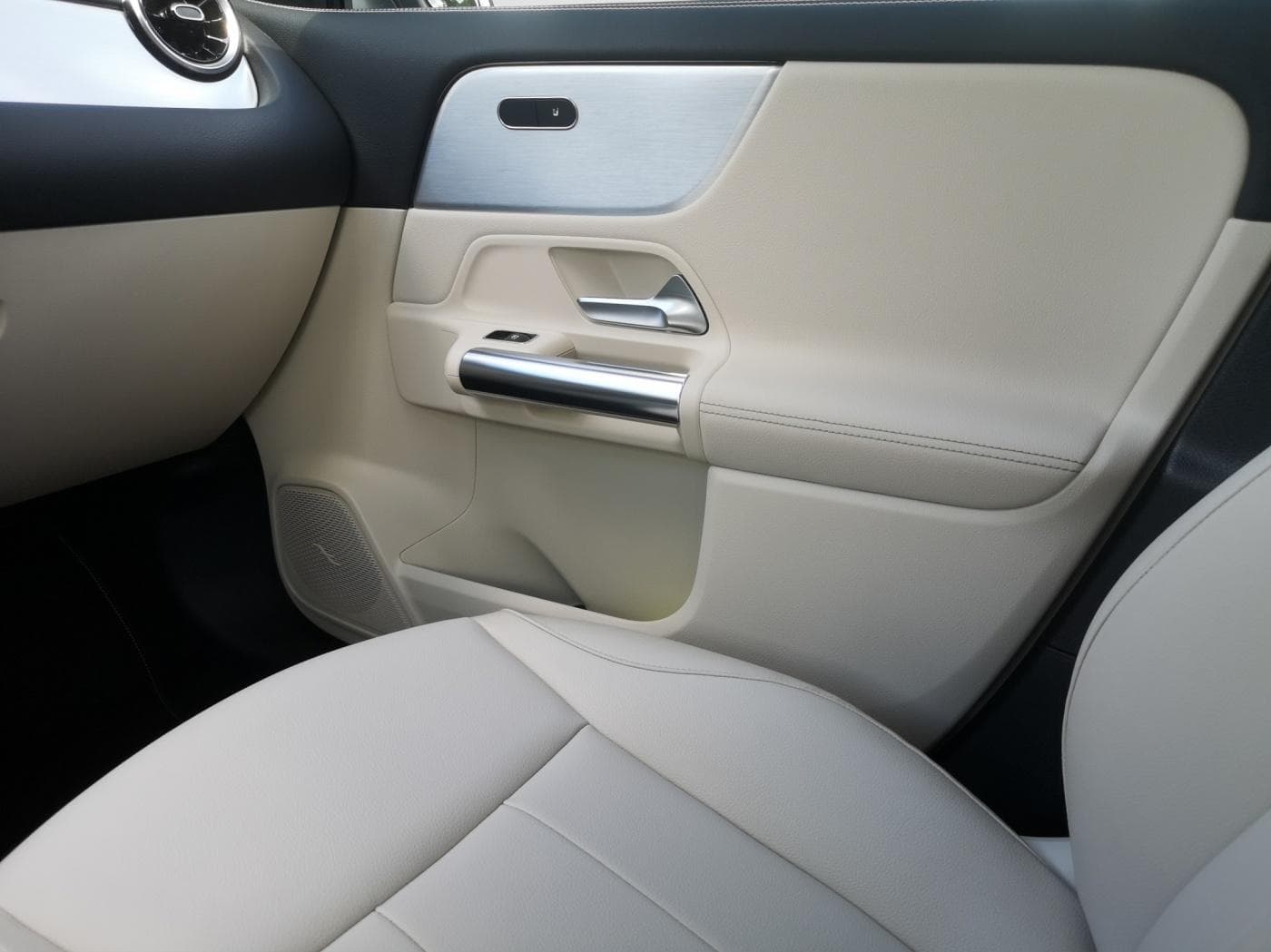 Mercedes-Benz GLA 200 Bild 14