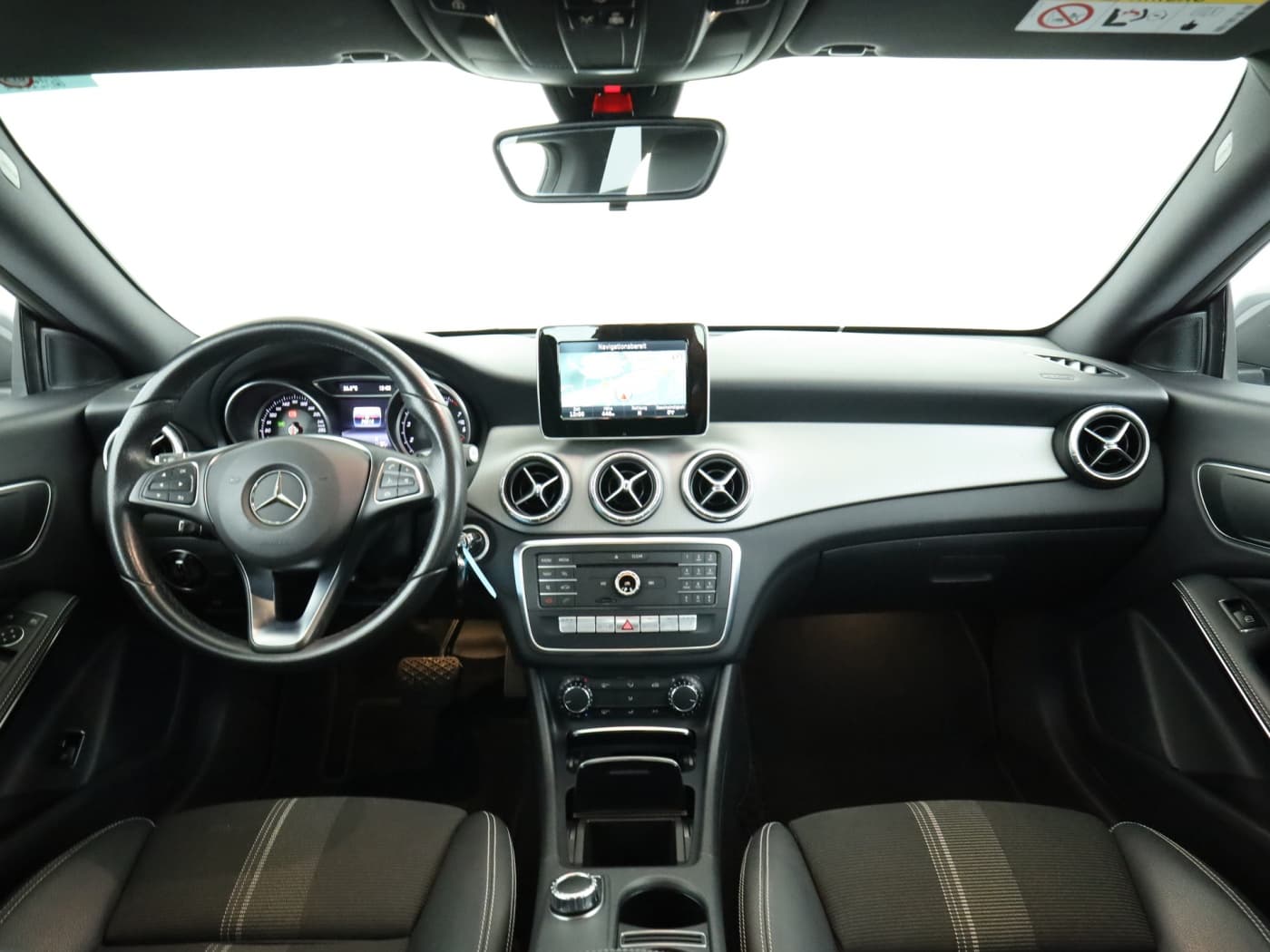 Mercedes-Benz CLA 200 Bild 19