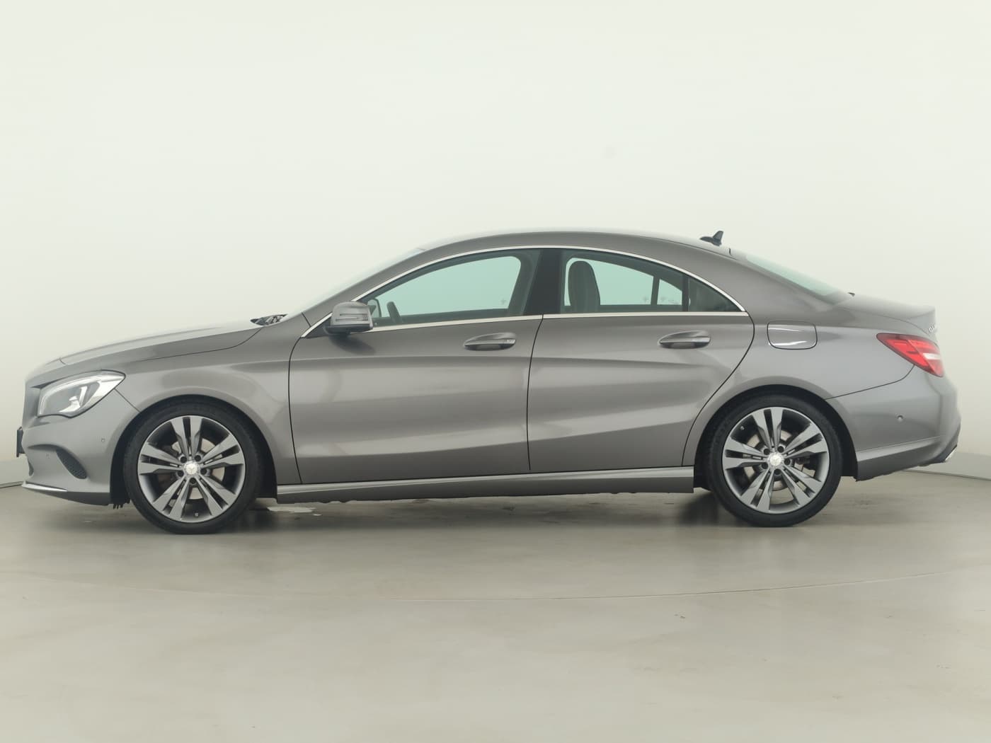 Mercedes-Benz CLA 200 Bild 7