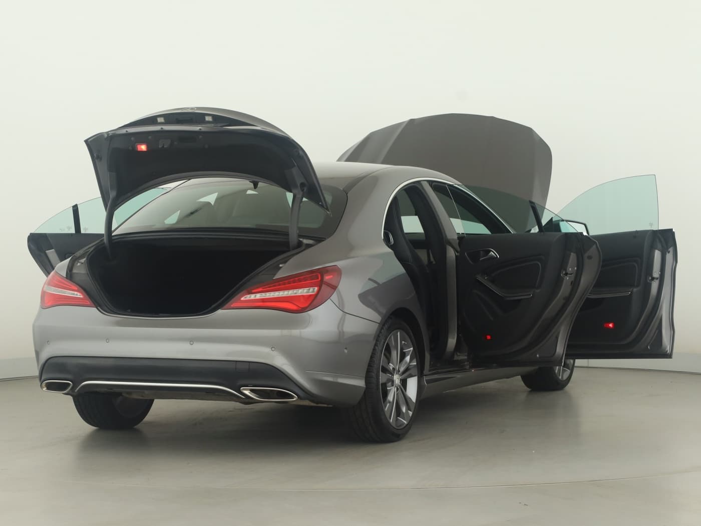 Mercedes-Benz CLA 200 Bild 9