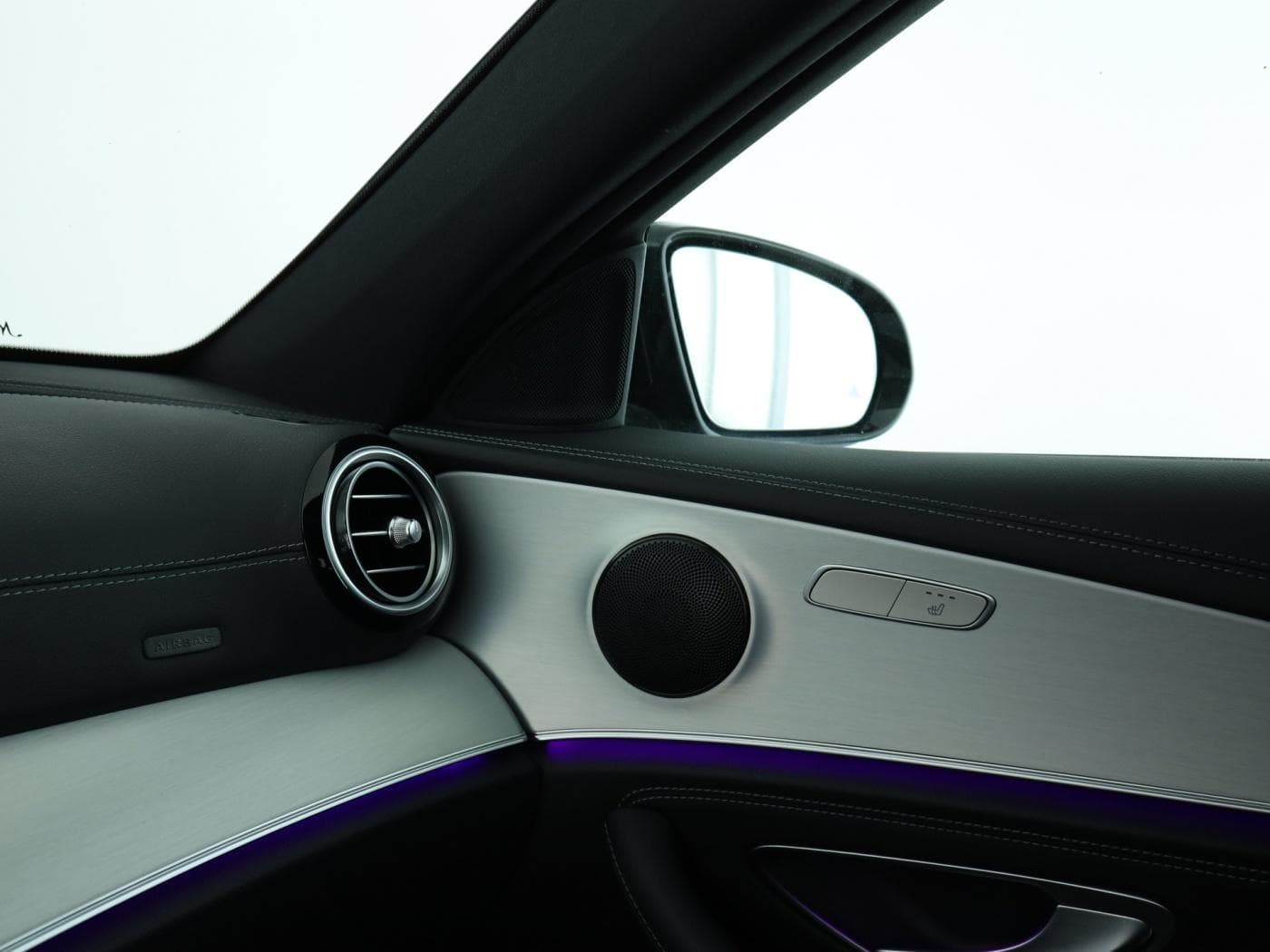 Mercedes-Benz E 220 d Bild 16