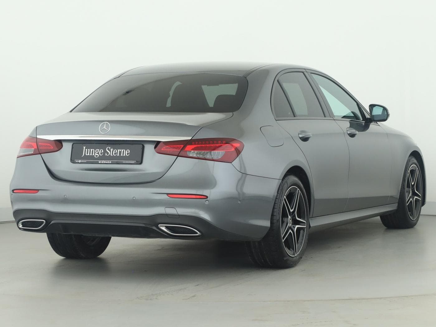 Mercedes-Benz E 220 d Bild 2