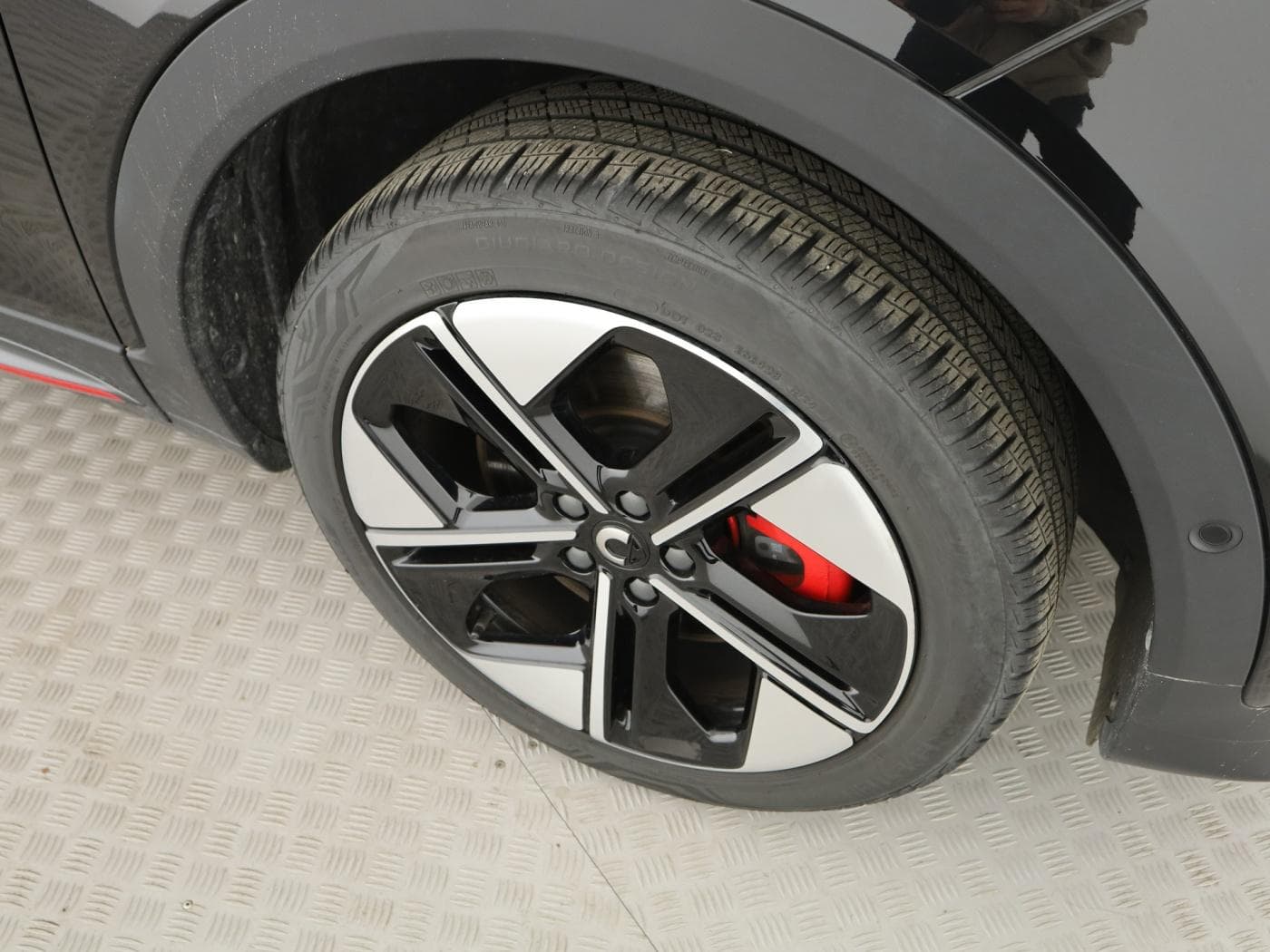 Smart 1 Brabus AWD (66kWh) Bild 22