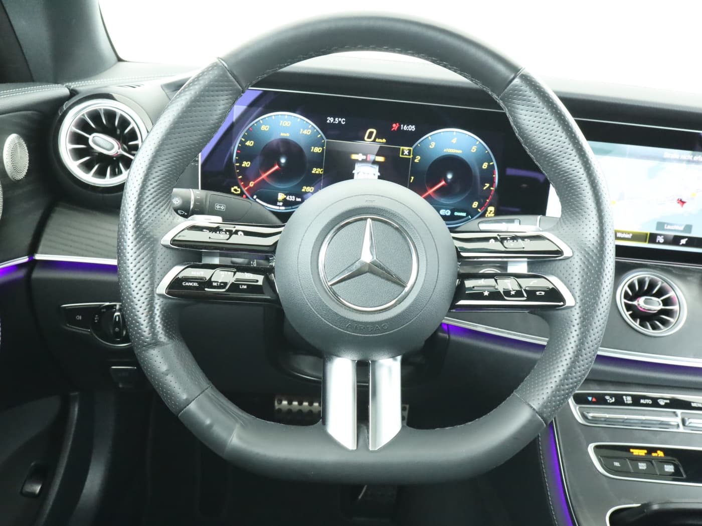 Mercedes-Benz E 200 Cp Bild 11