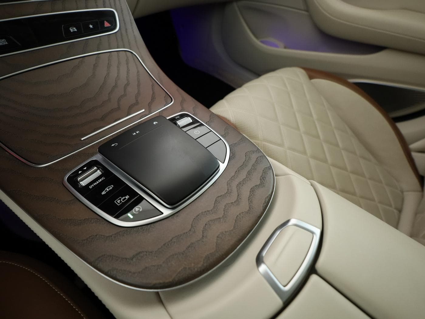 Mercedes-Benz E 400 d 4M Bild 15