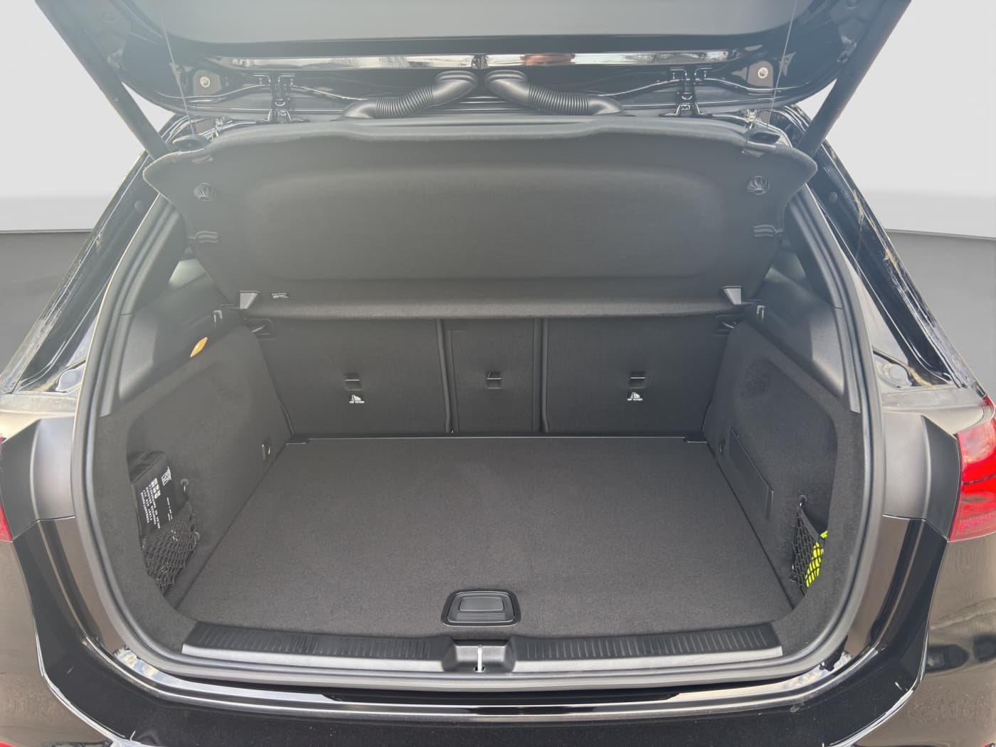 Mercedes-Benz B 180 Bild 18