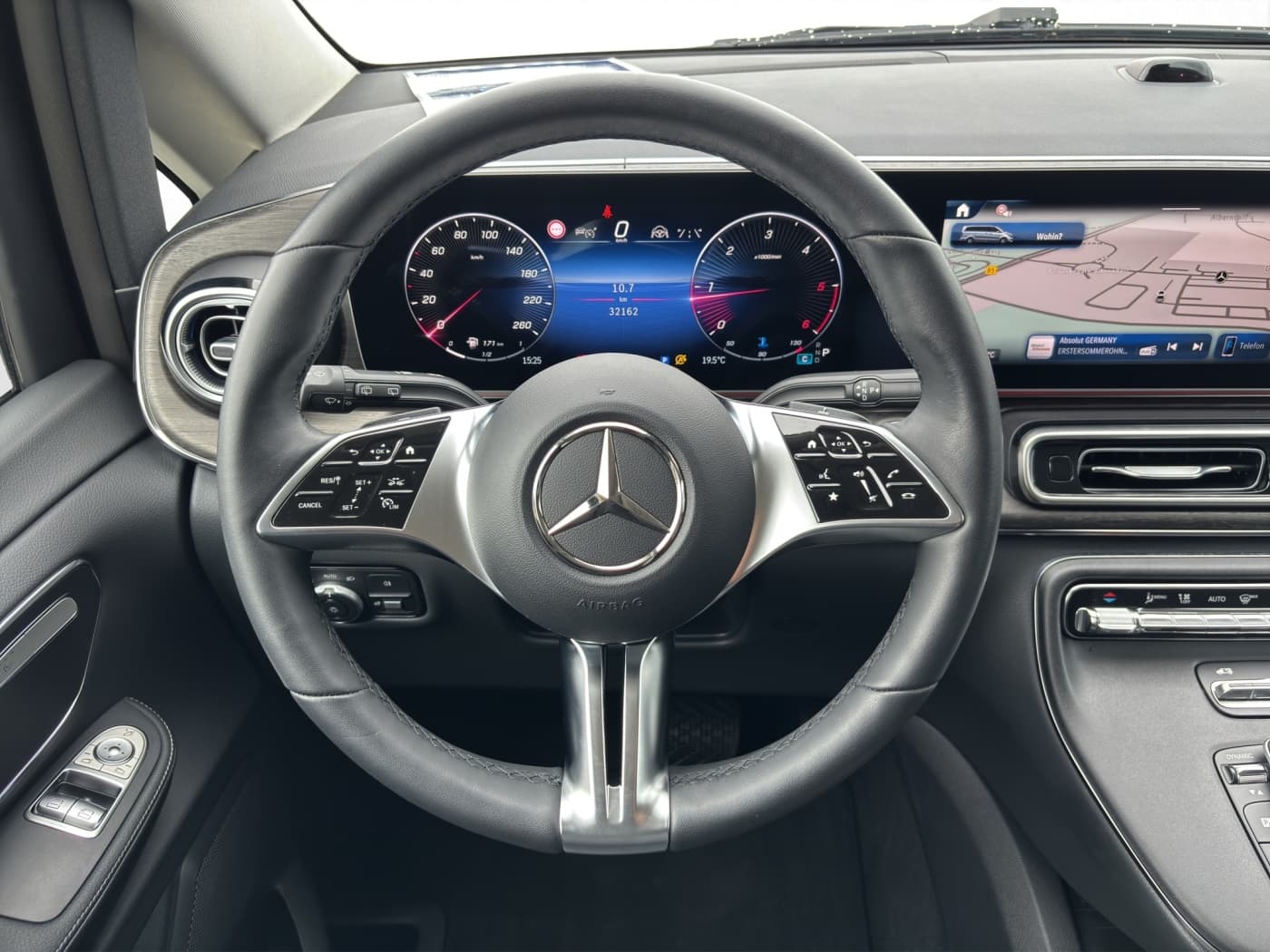 Mercedes-Benz V 220 d Avantgarde lang Bild 10