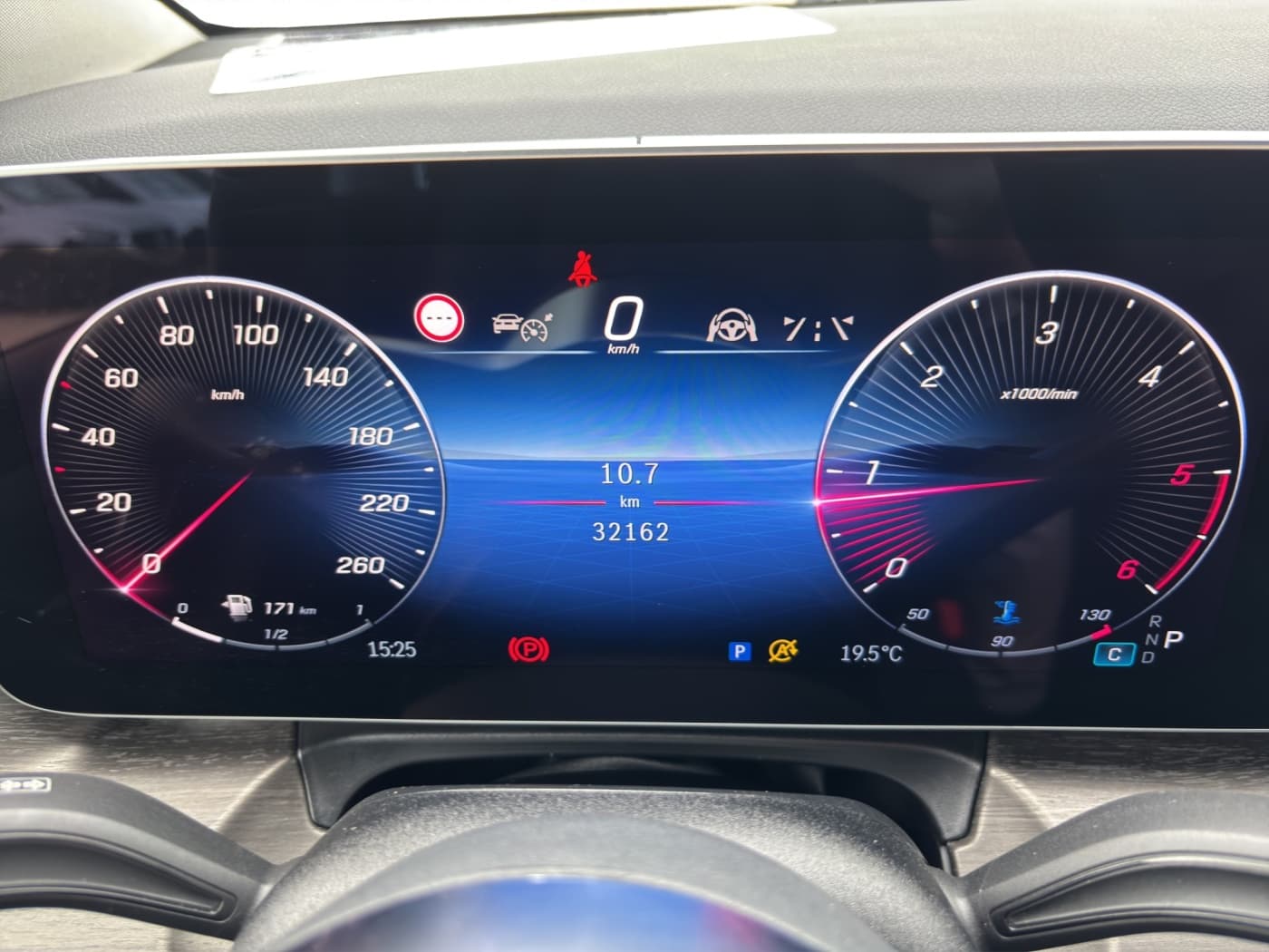 Mercedes-Benz V 220 d Avantgarde lang Bild 11
