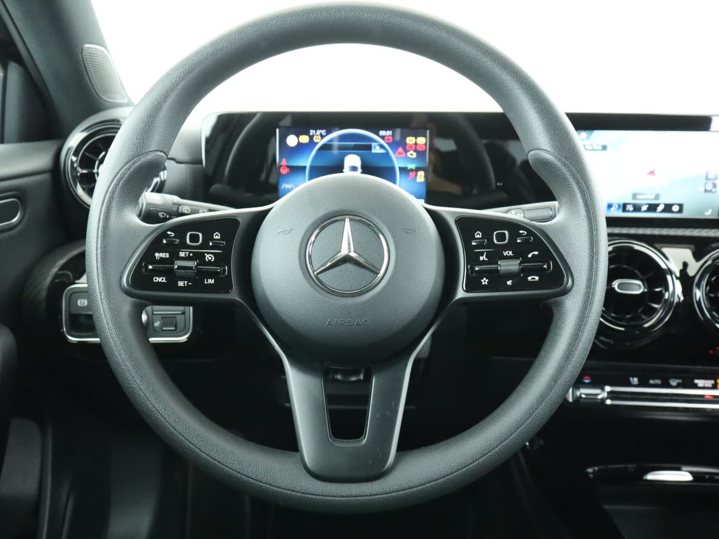 Mercedes-Benz A 180 d Bild 11