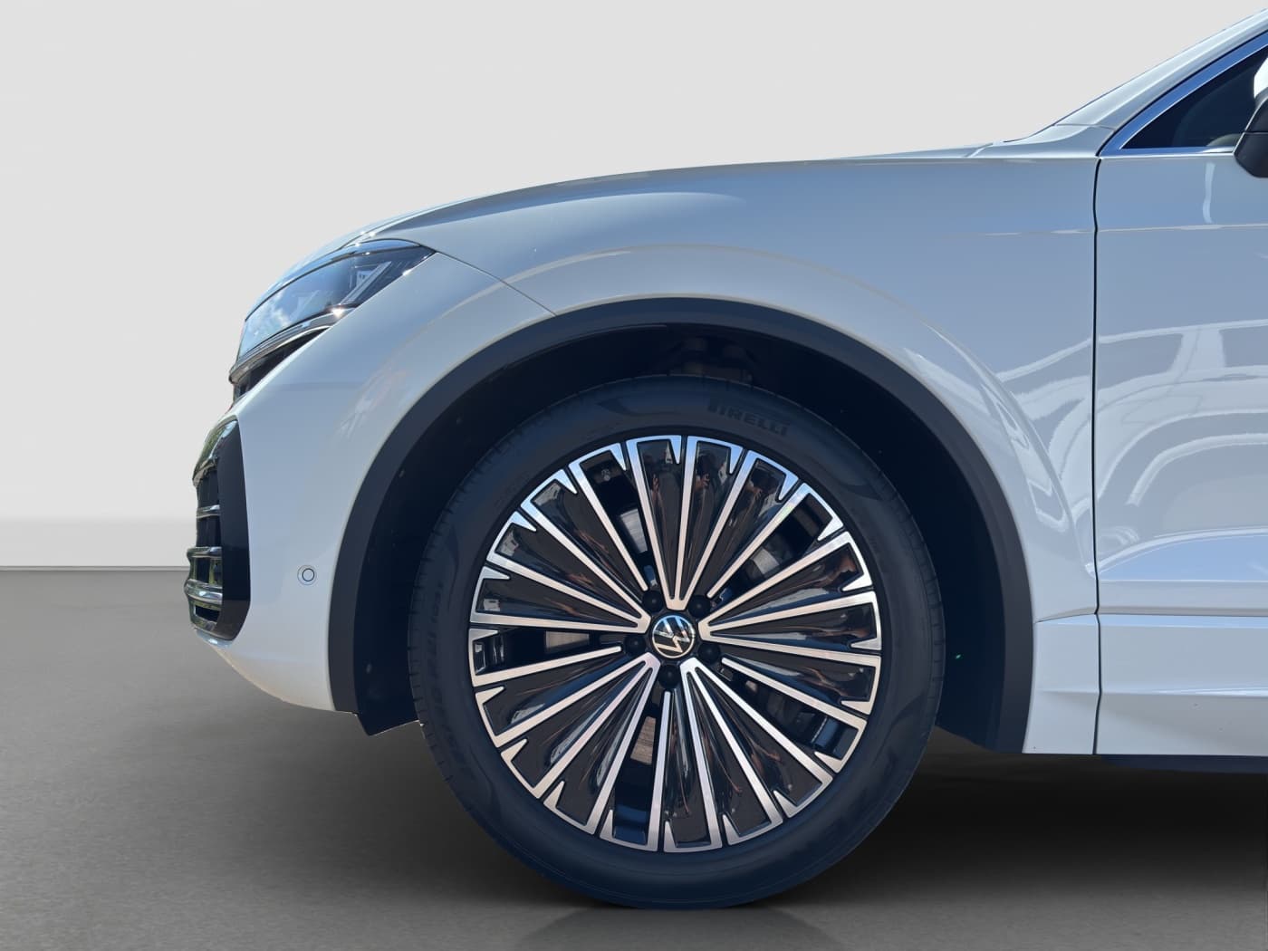 Volkswagen Touareg 3.0 V6 TSI eHybrid Elegance 4M Bild 19