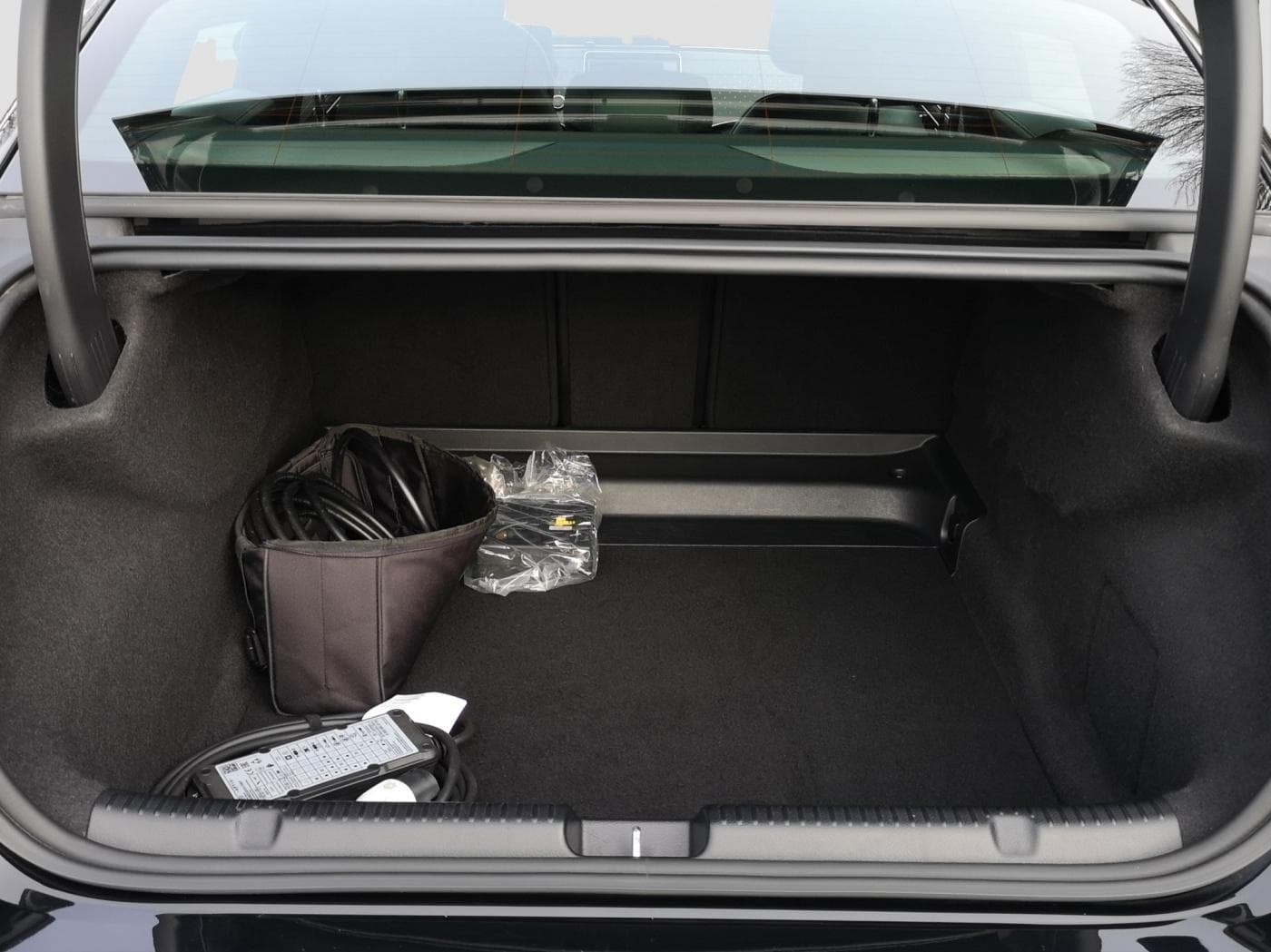 Mercedes-Benz EQE 350 Bild 17