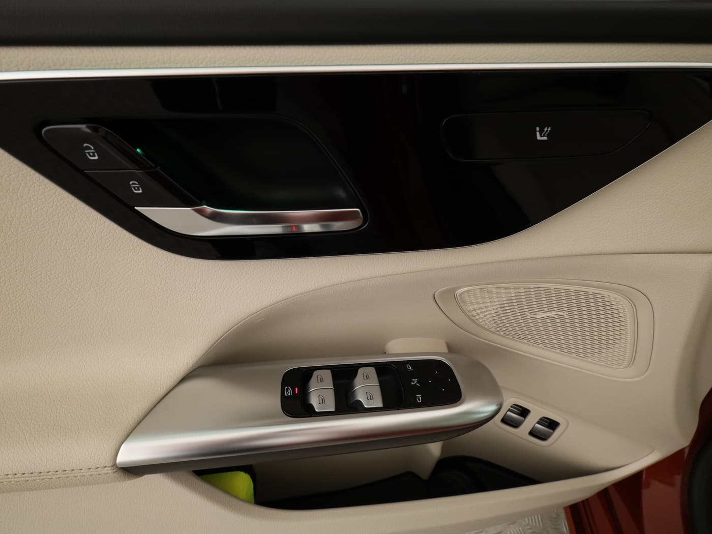 Mercedes-Benz C 300 e T Bild 20