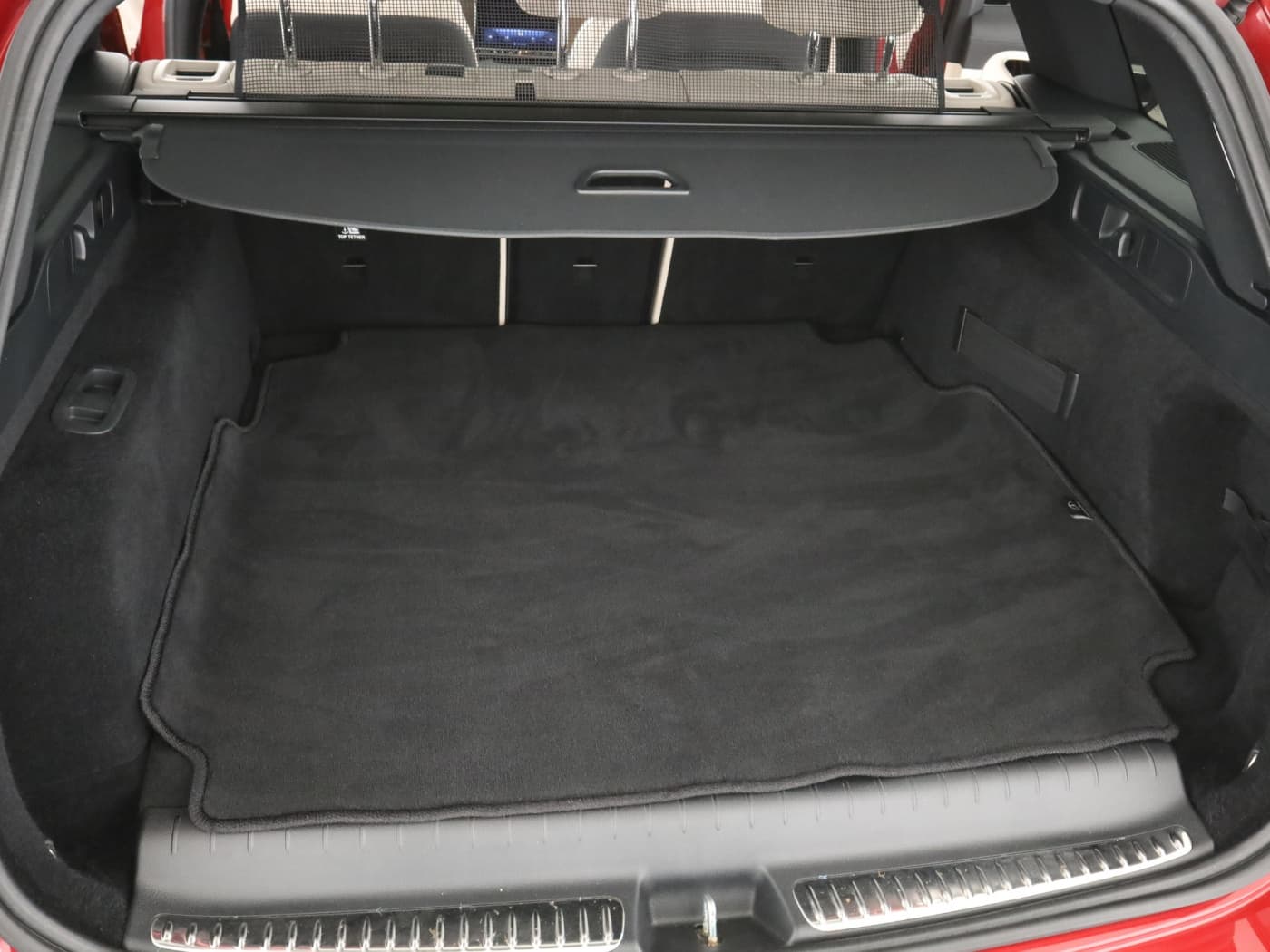Mercedes-Benz C 300 e T Bild 23