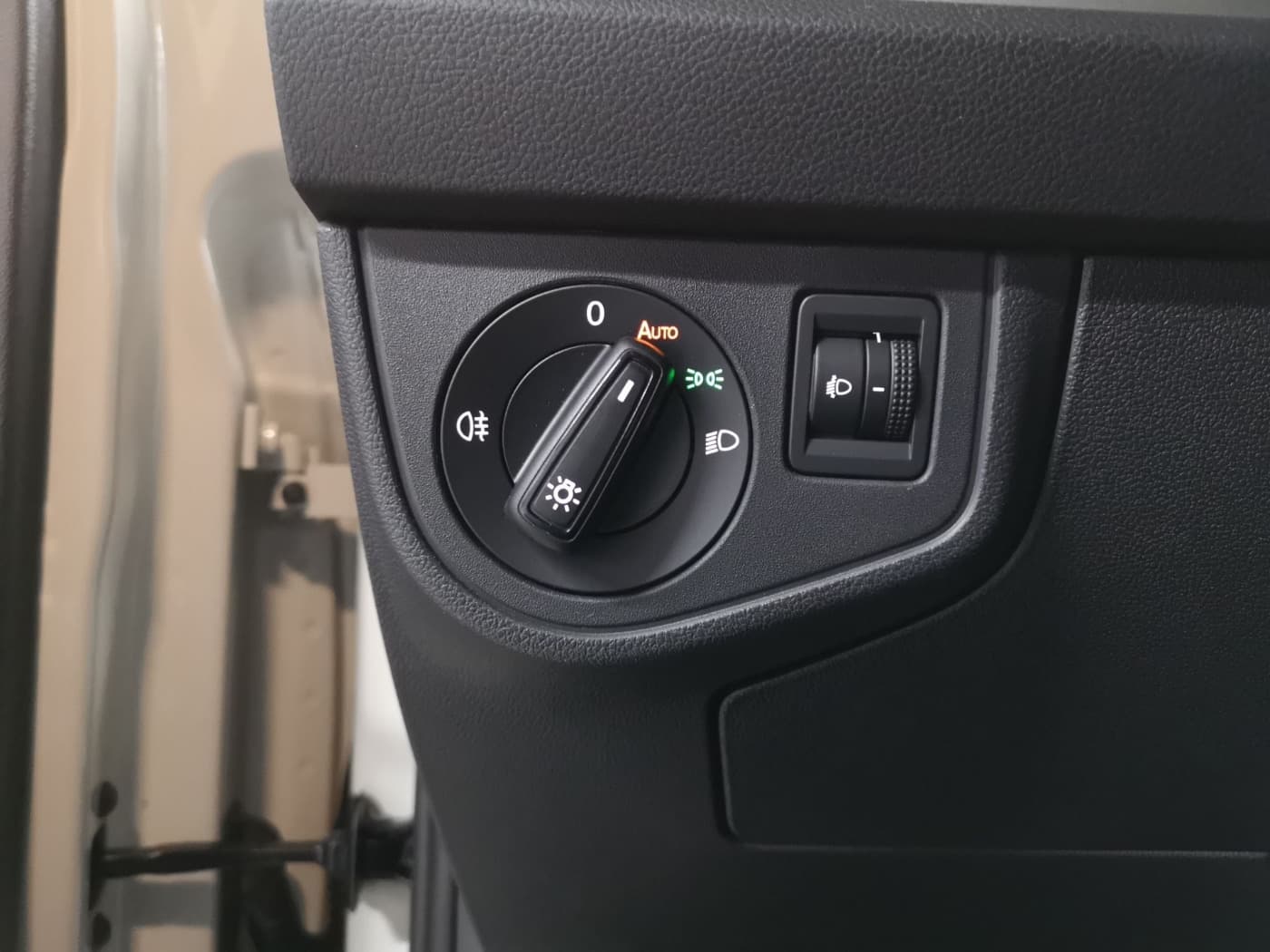 Volkswagen Polo MOVE 1.0 l TSI OPF  5-Gang Bild 18